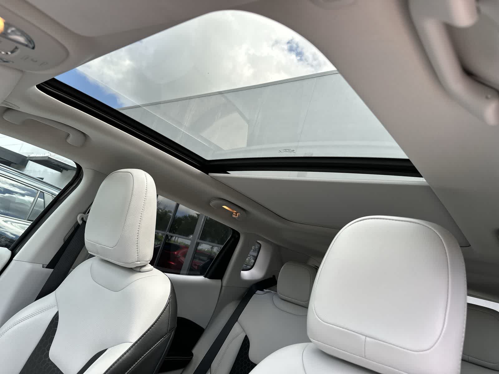 Thumbnail: 2020 Jeep Compass - 28