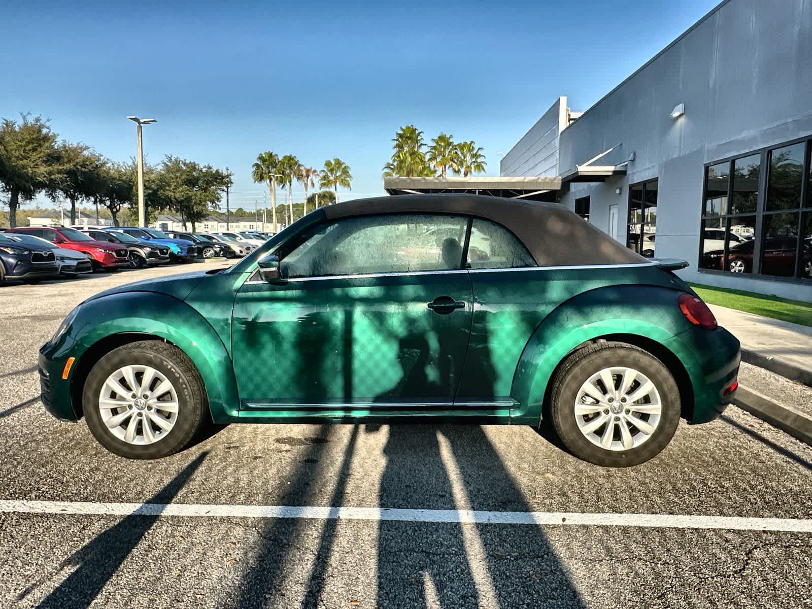 Thumbnail: 2017 Volkswagen Beetle - 3