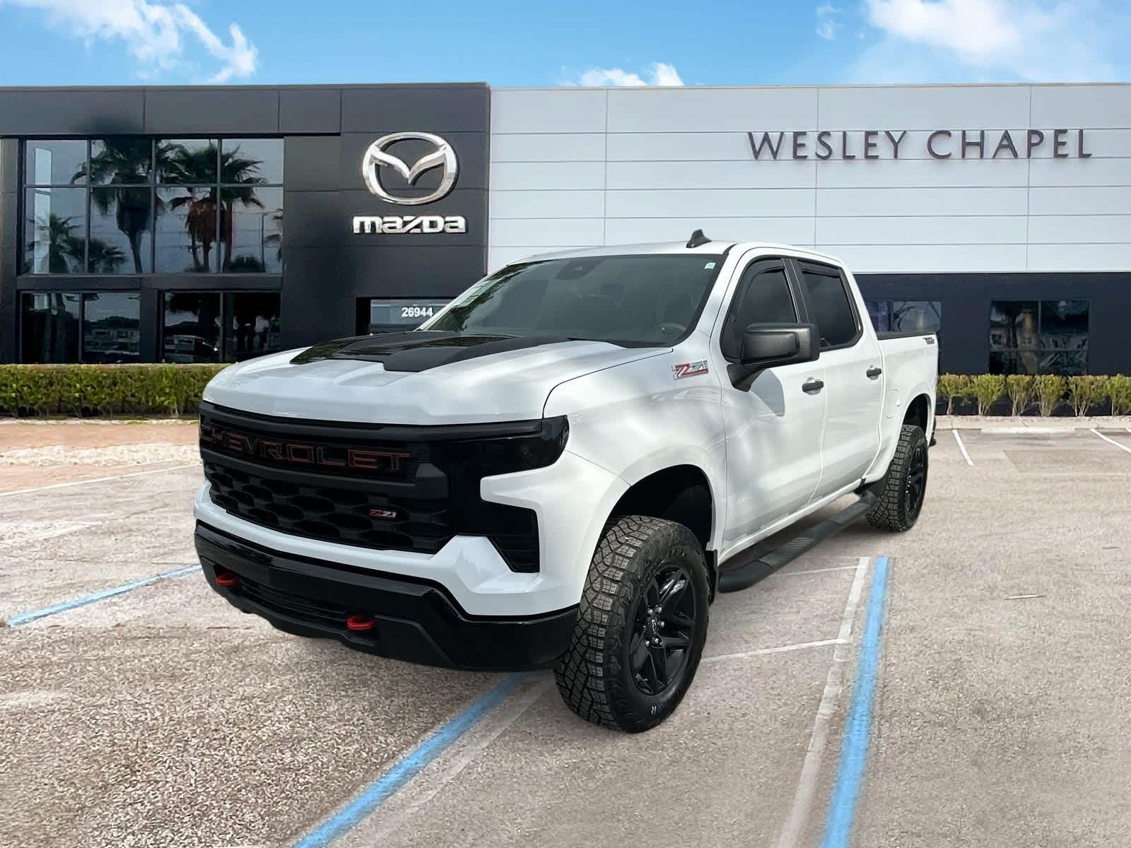 2024 Chevrolet Silverado 1500 Custom Trail Boss Hero Image