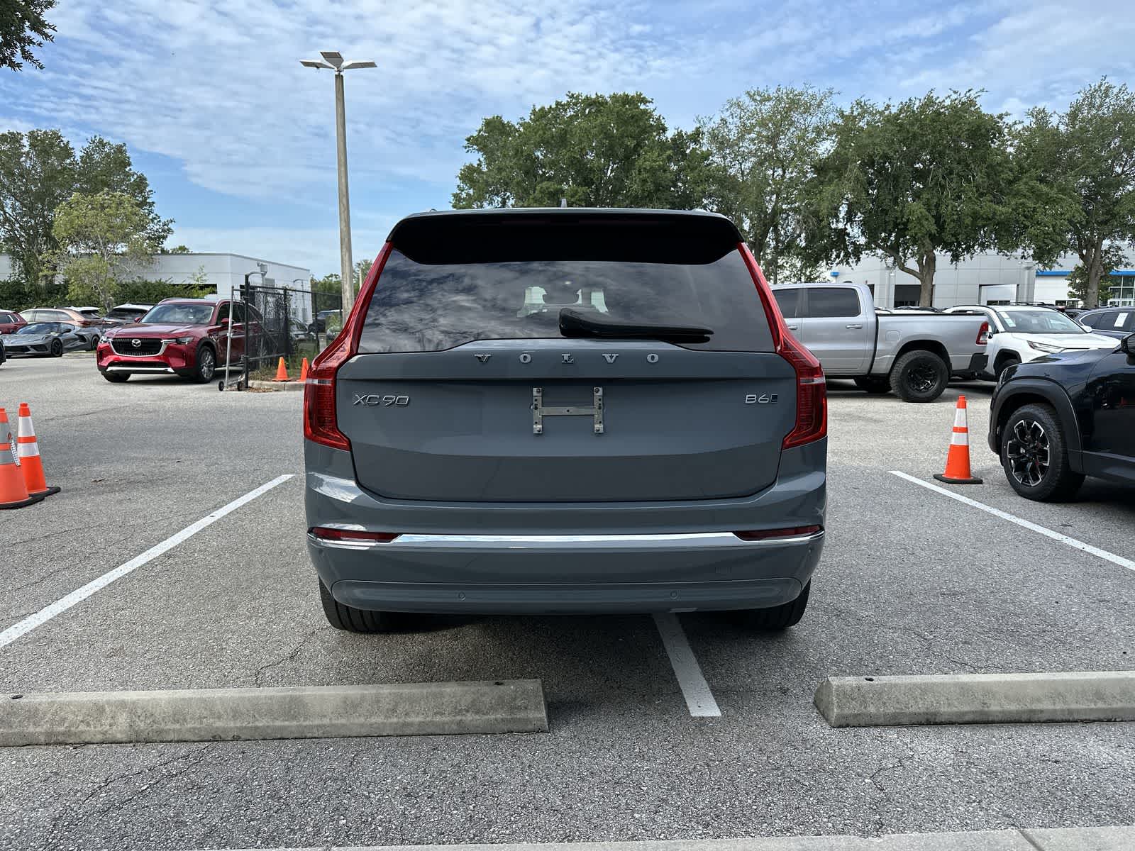 Thumbnail: 2023 Volvo XC90 - 7