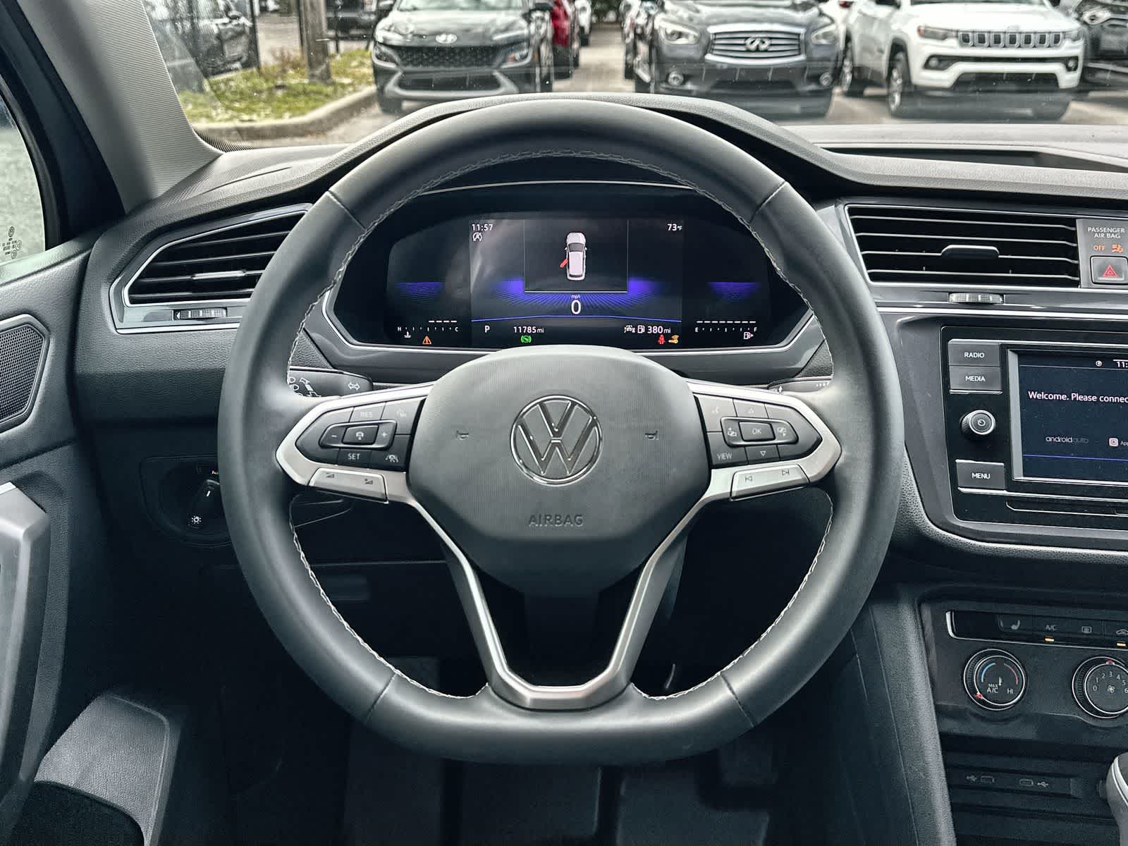 Thumbnail: 2024 Volkswagen Tiguan - 15