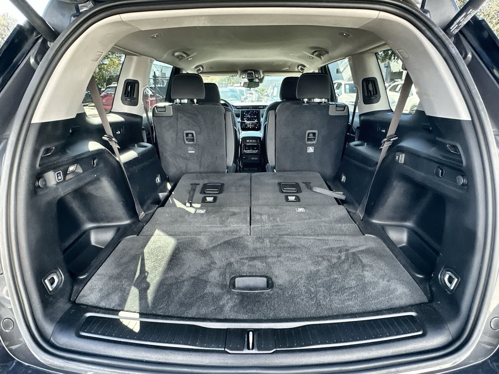 Thumbnail: 2022 Jeep Grand Cherokee L - 19