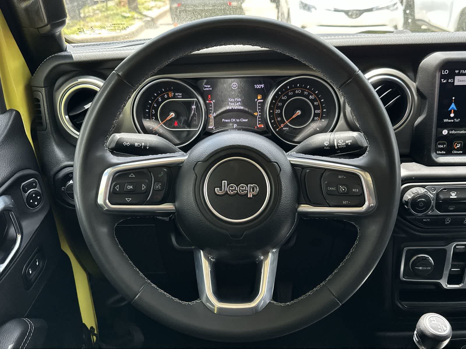 Thumbnail: 2023 Jeep Gladiator - 15