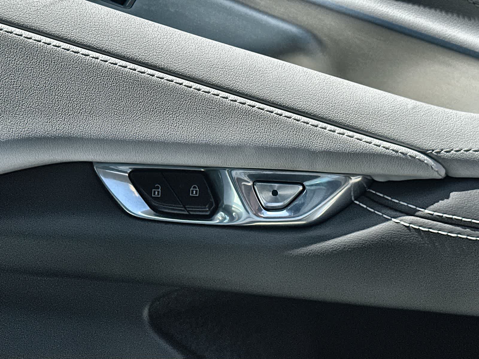 Thumbnail: 2022 Chevrolet Corvette - 19