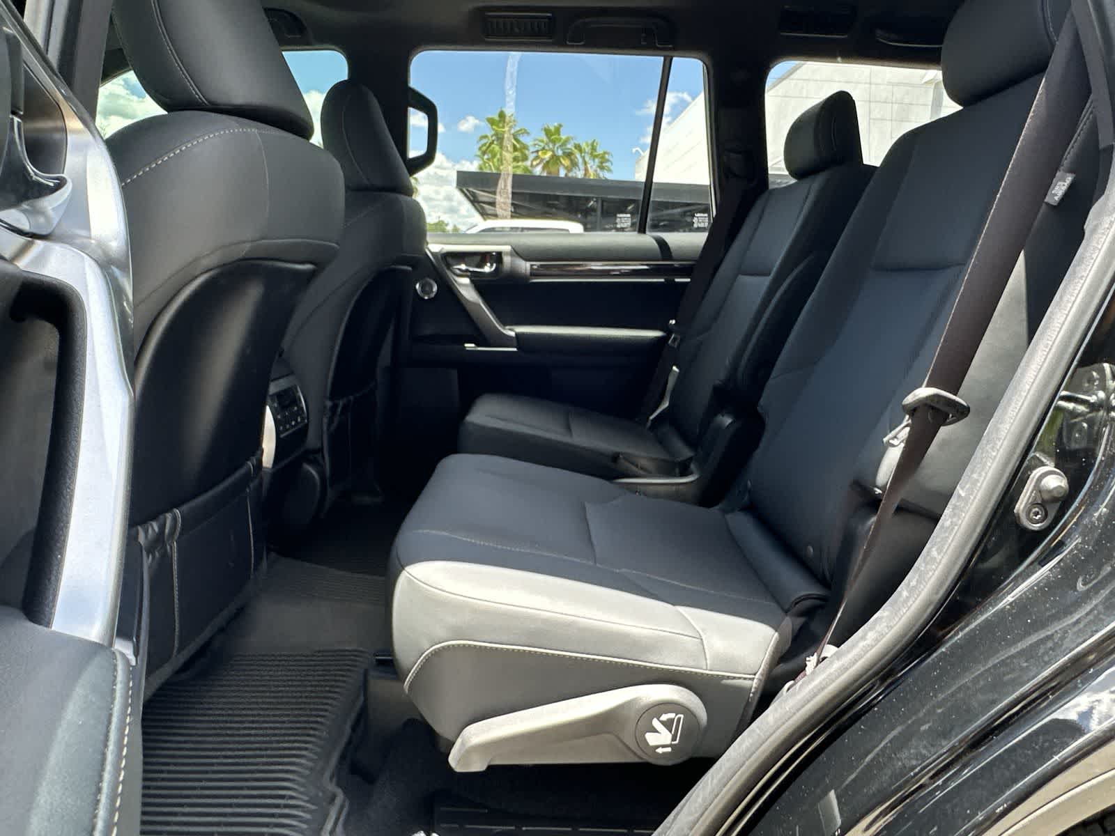 Thumbnail: 2023 Lexus GX - 13