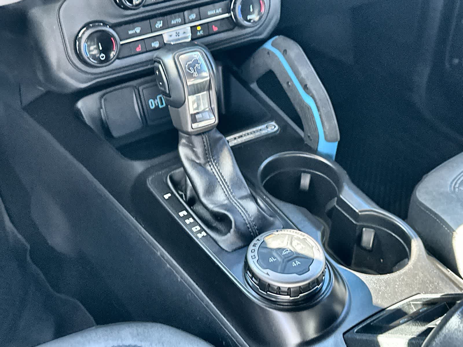 Thumbnail: 2022 Ford Bronco - 17