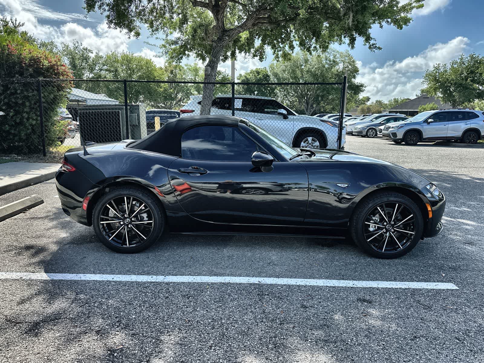 Thumbnail: 2025 Mazda MX-5 Miata - 10