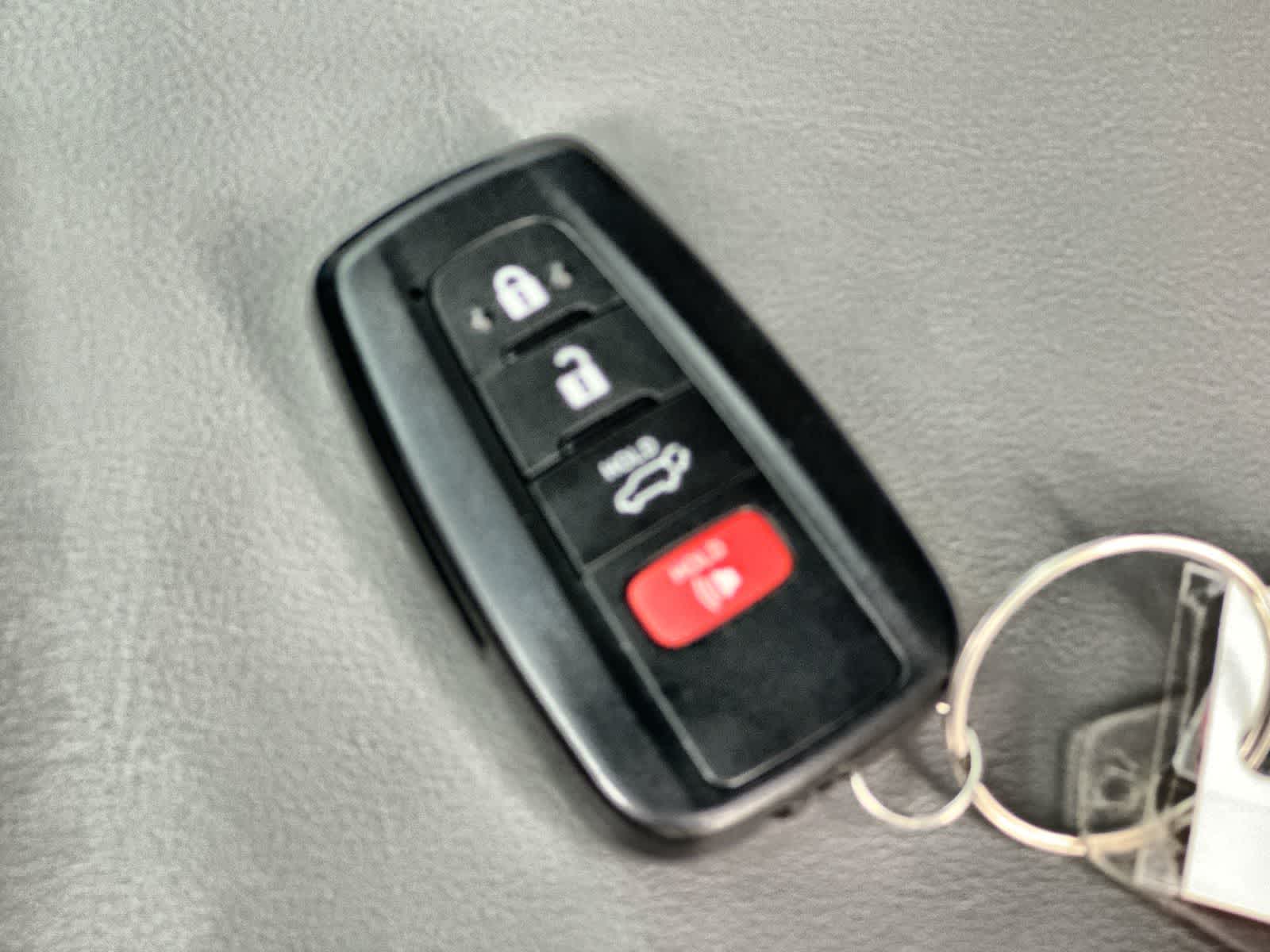 Thumbnail: 2020 Toyota RAV4 - 20