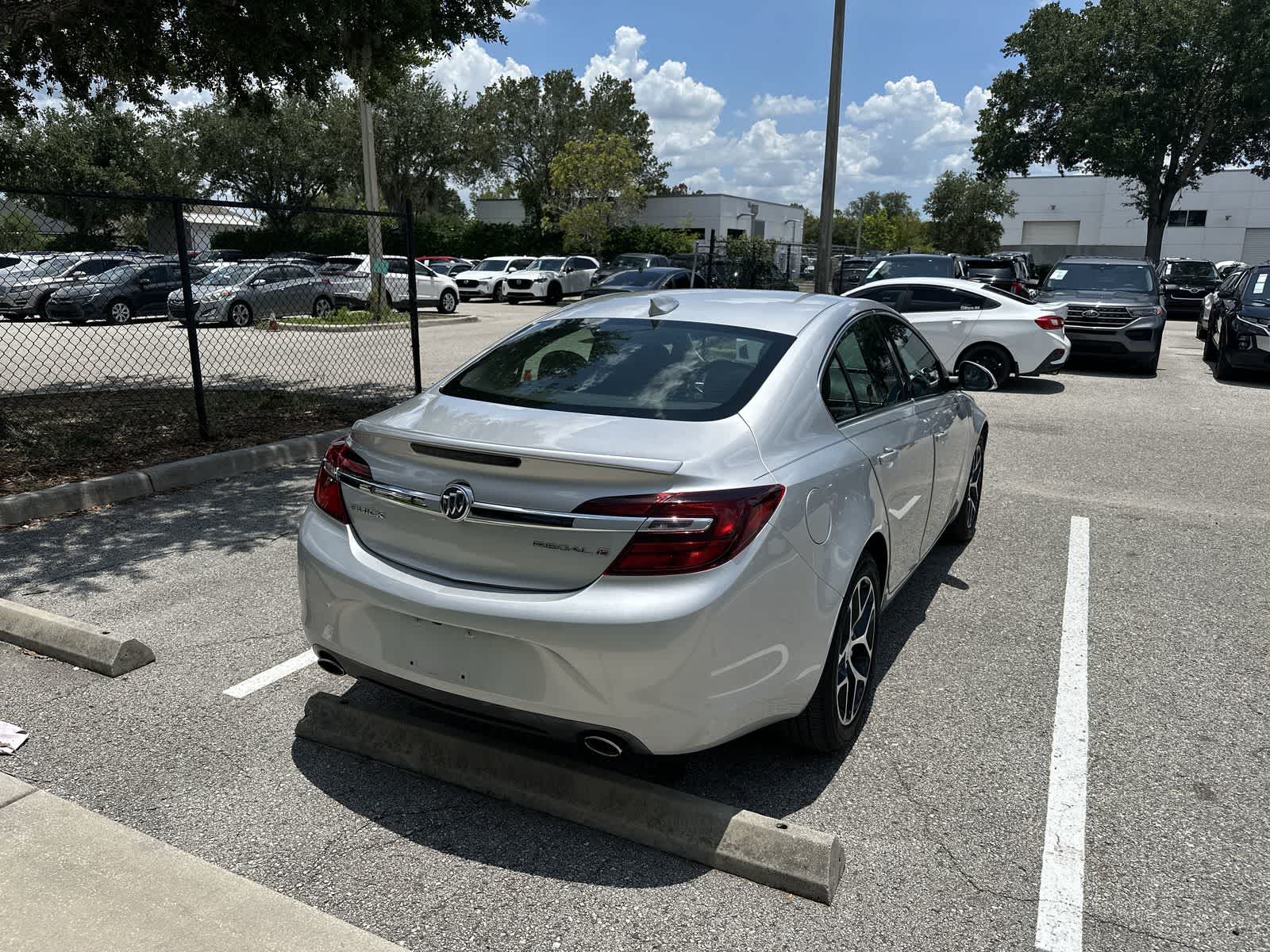 Thumbnail: 2017 Buick Regal - 7