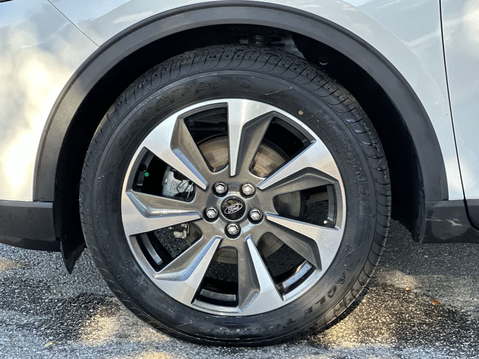 Thumbnail: 2023 Ford Escape - 8