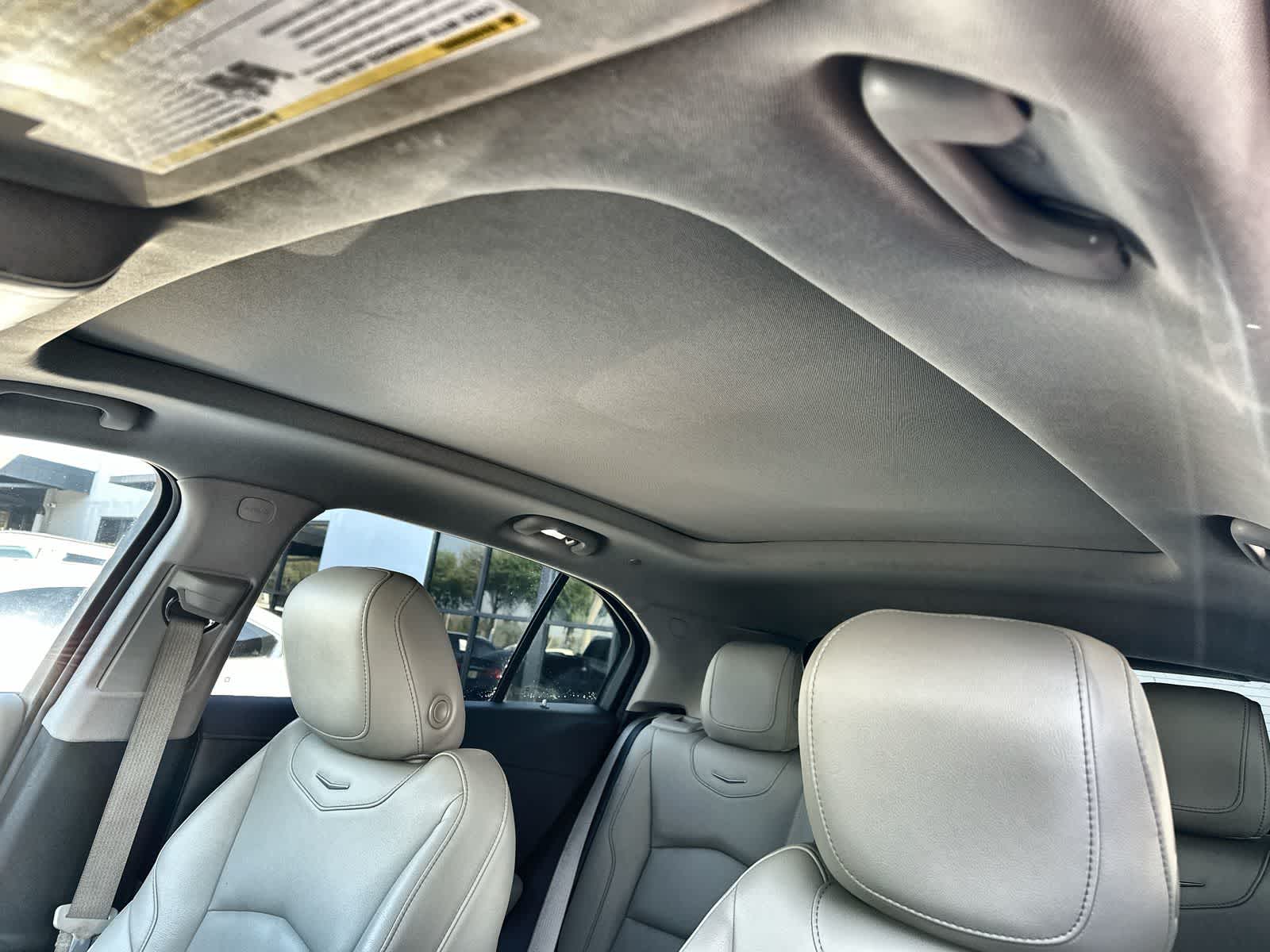 Thumbnail: 2022 Cadillac XT4 - 27