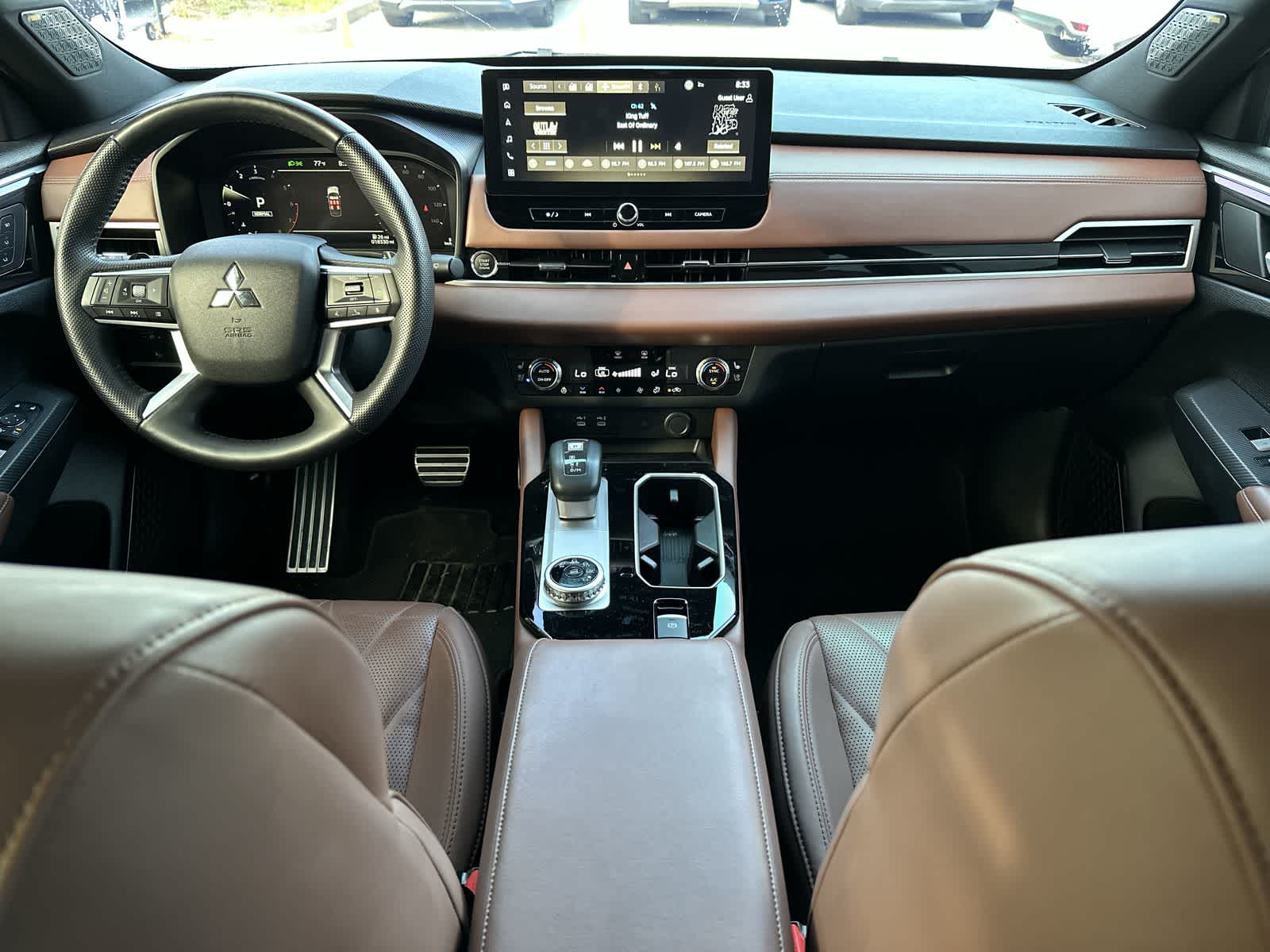 Thumbnail: 2025 Mitsubishi Outlander - 20