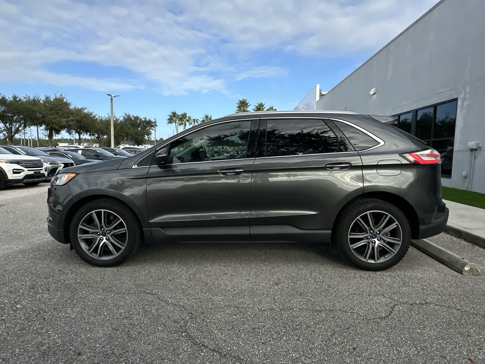 Thumbnail: 2019 Ford Edge - 3