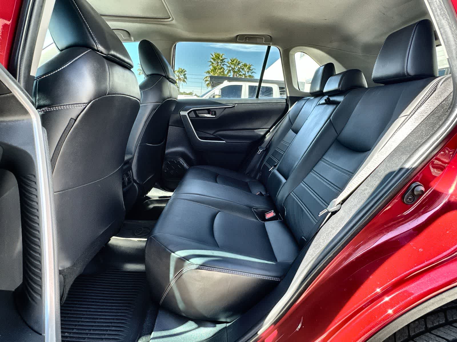 Thumbnail: 2021 Toyota RAV4 - 4