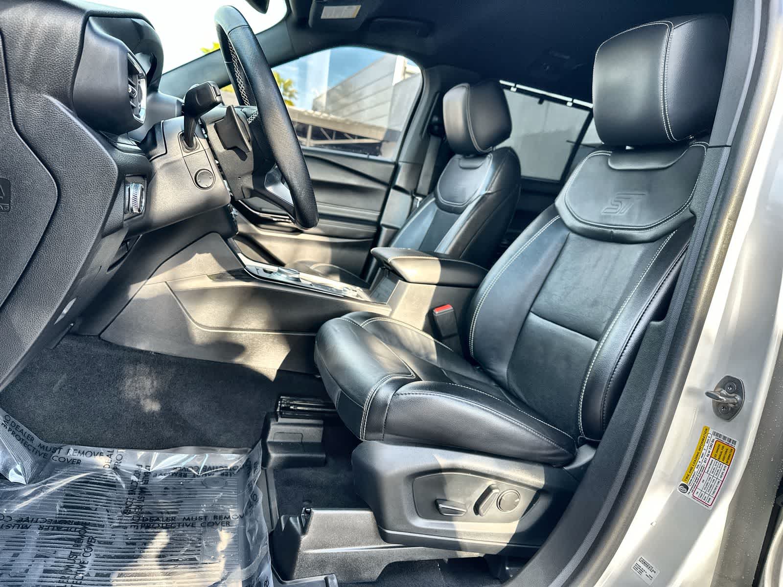 Thumbnail: 2022 Ford Explorer - 3