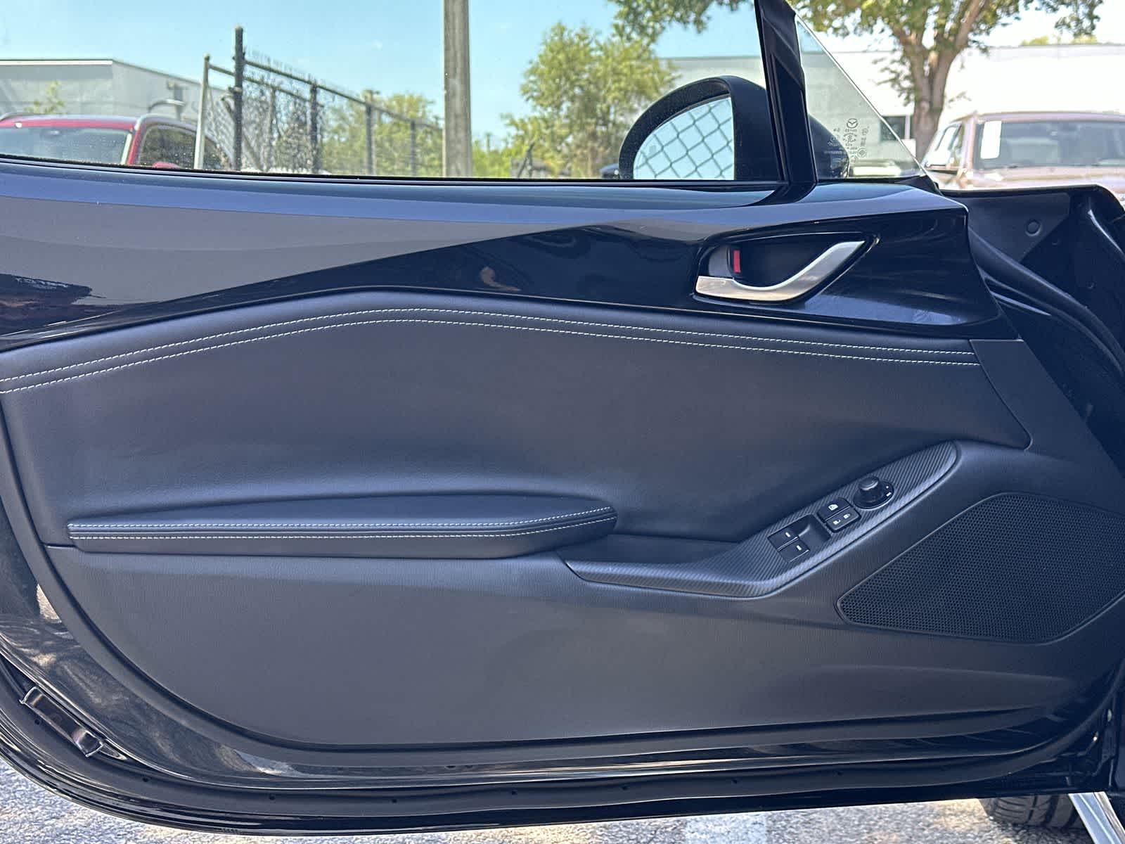 Thumbnail: 2025 Mazda MX-5 Miata - 8