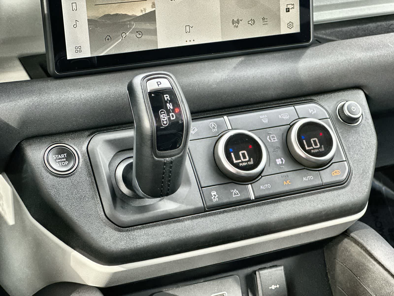 Thumbnail: 2023 Land Rover Defender - 23