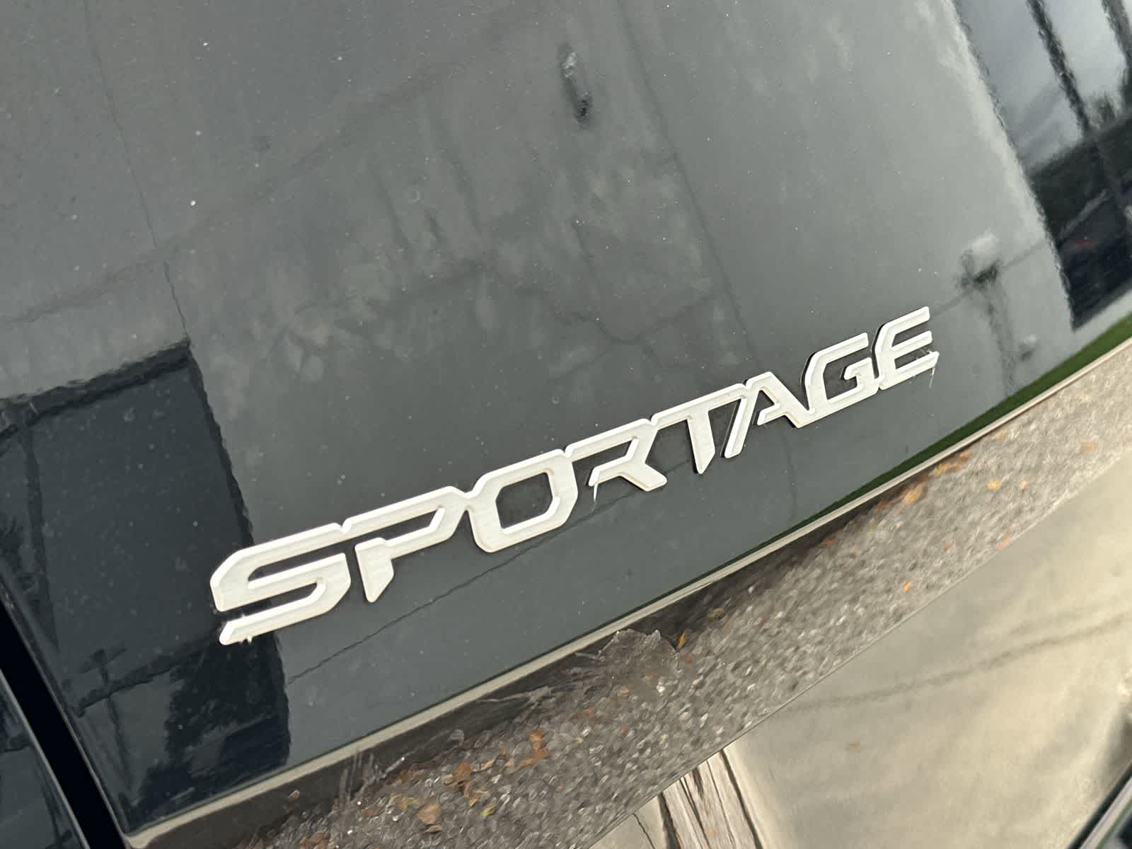Thumbnail: 2023 Kia Sportage - 6