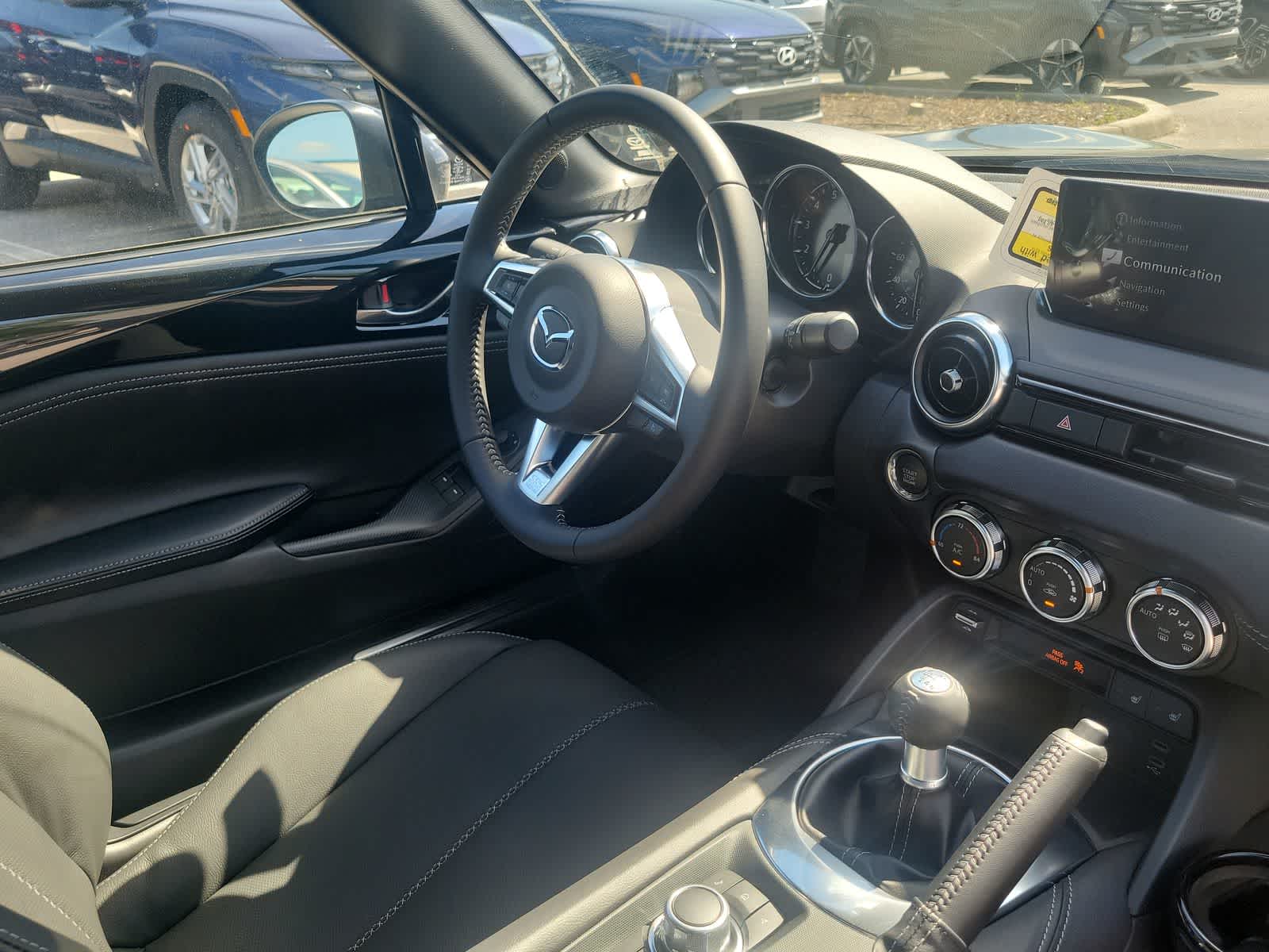 Thumbnail: 2025 Mazda MX-5 Miata - 5