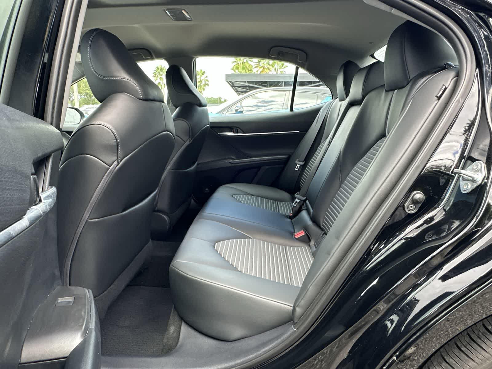 Thumbnail: 2022 Toyota Camry - 13