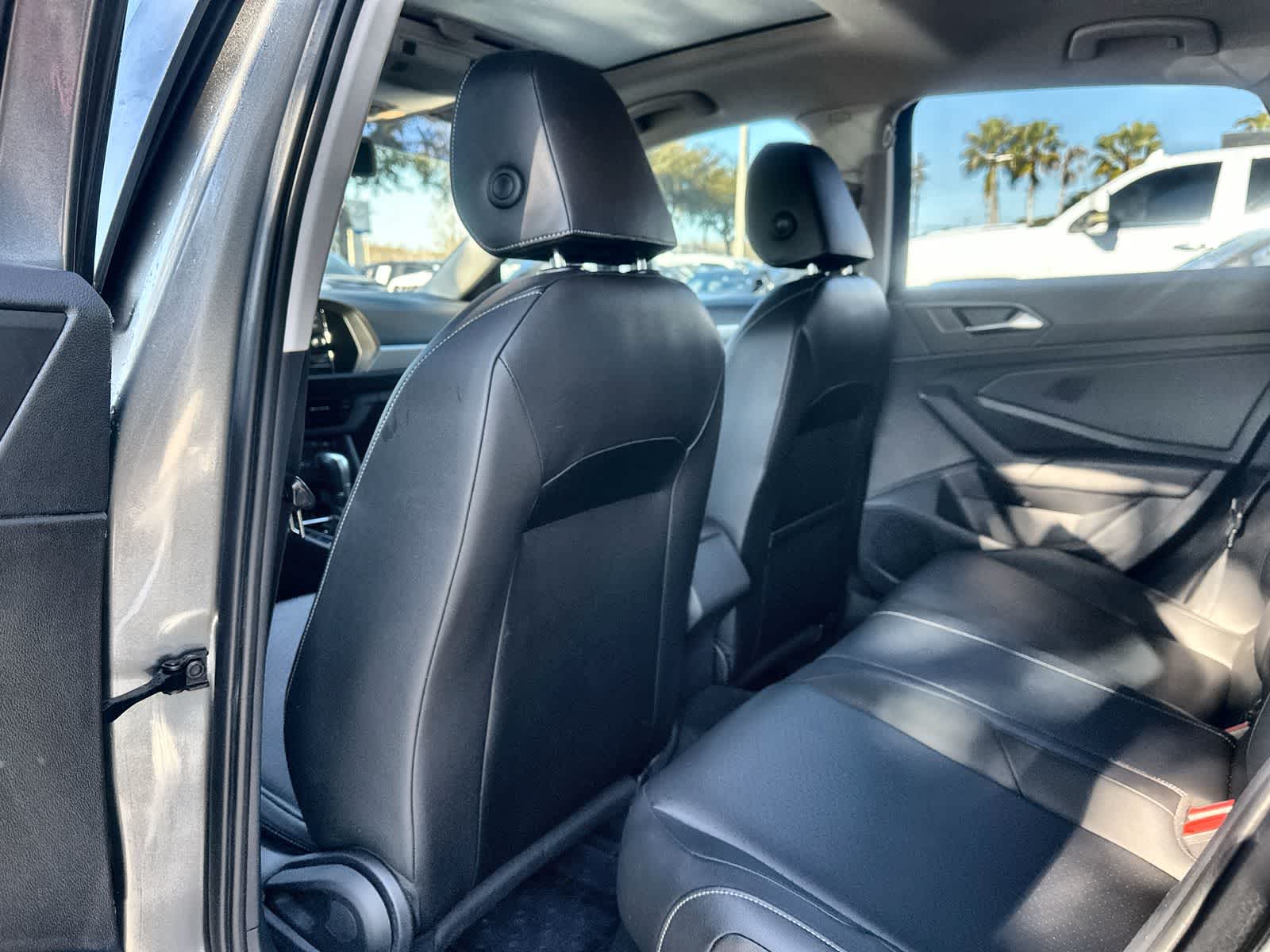 Thumbnail: 2019 Volkswagen Jetta - 16