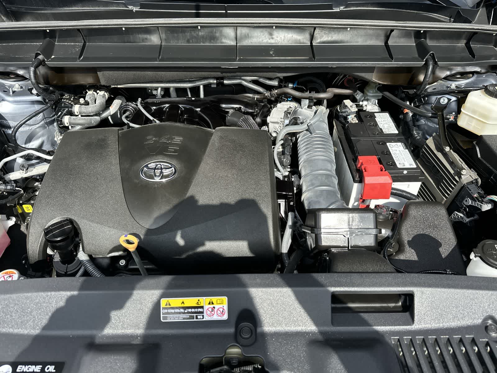 Thumbnail: 2022 Toyota Highlander - 9