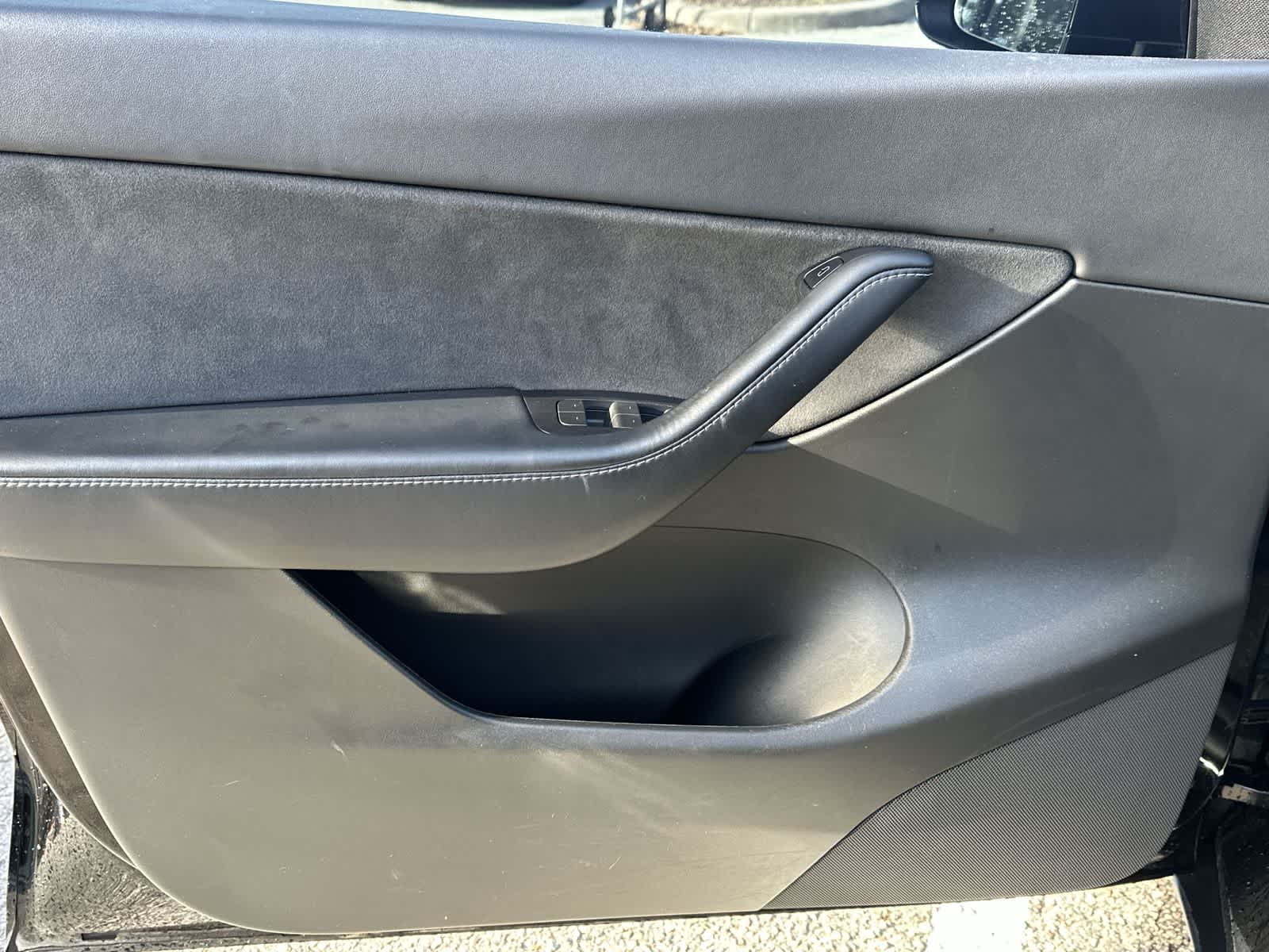 Thumbnail: 2022 Tesla Model Y - 13