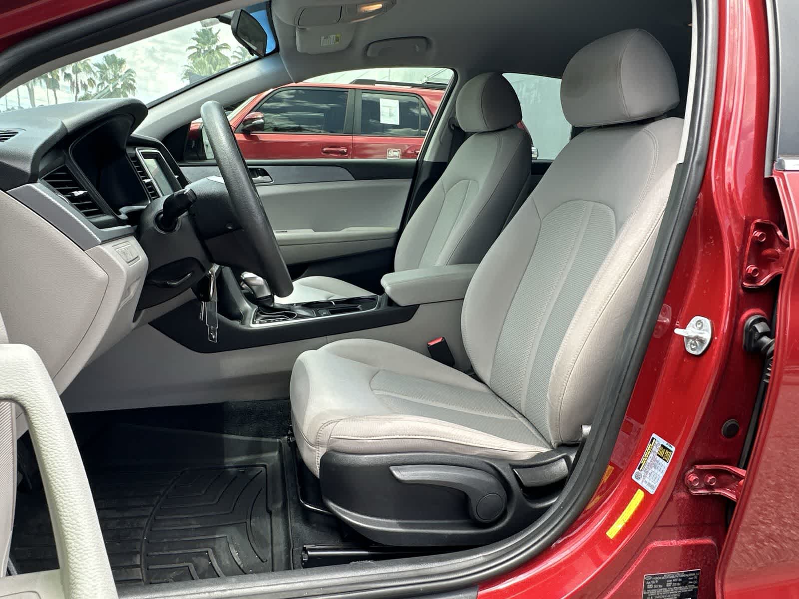 Thumbnail: 2019 Hyundai Sonata - 11