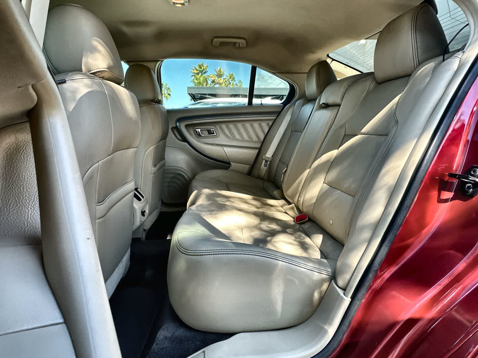 Thumbnail: 2015 Ford Taurus - 4