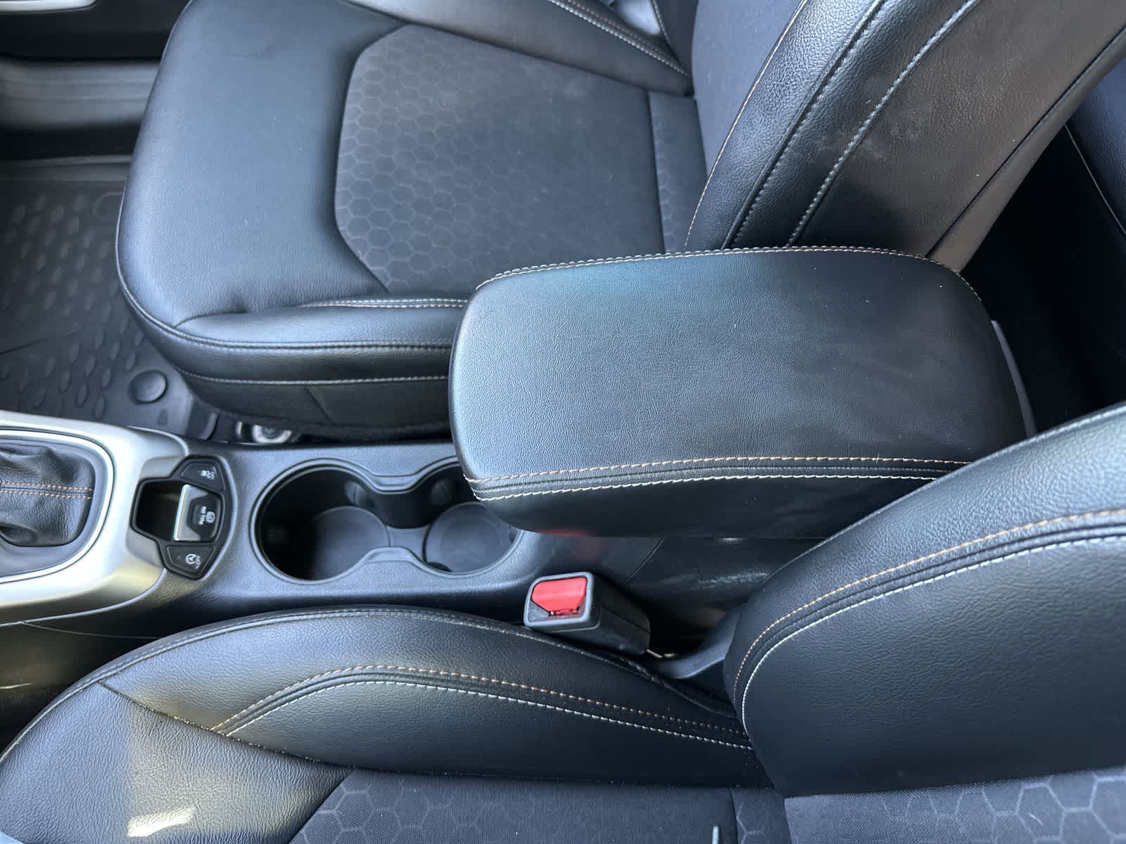 Thumbnail: 2018 Jeep Compass - 22