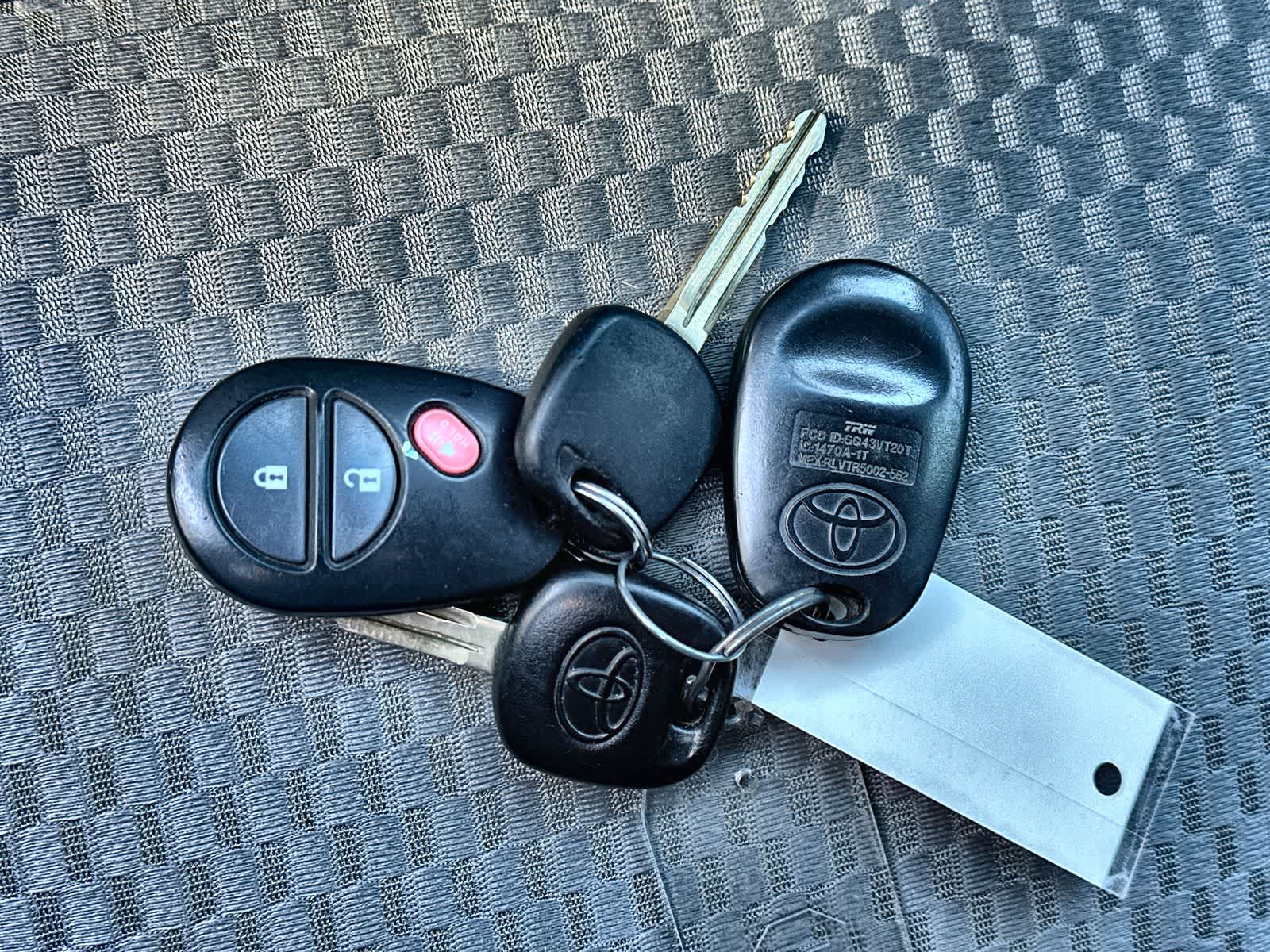 Thumbnail: 2015 Toyota Tacoma - 20