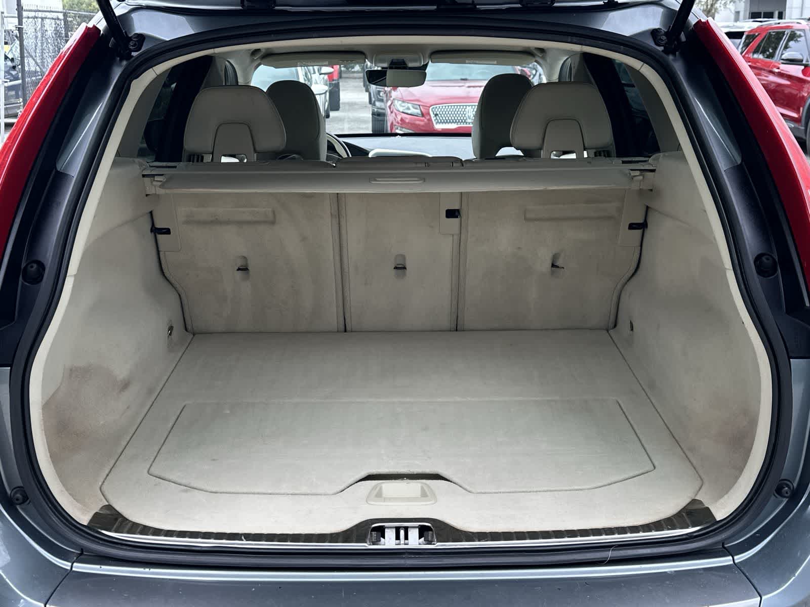 Thumbnail: 2016 Volvo XC60 - 19
