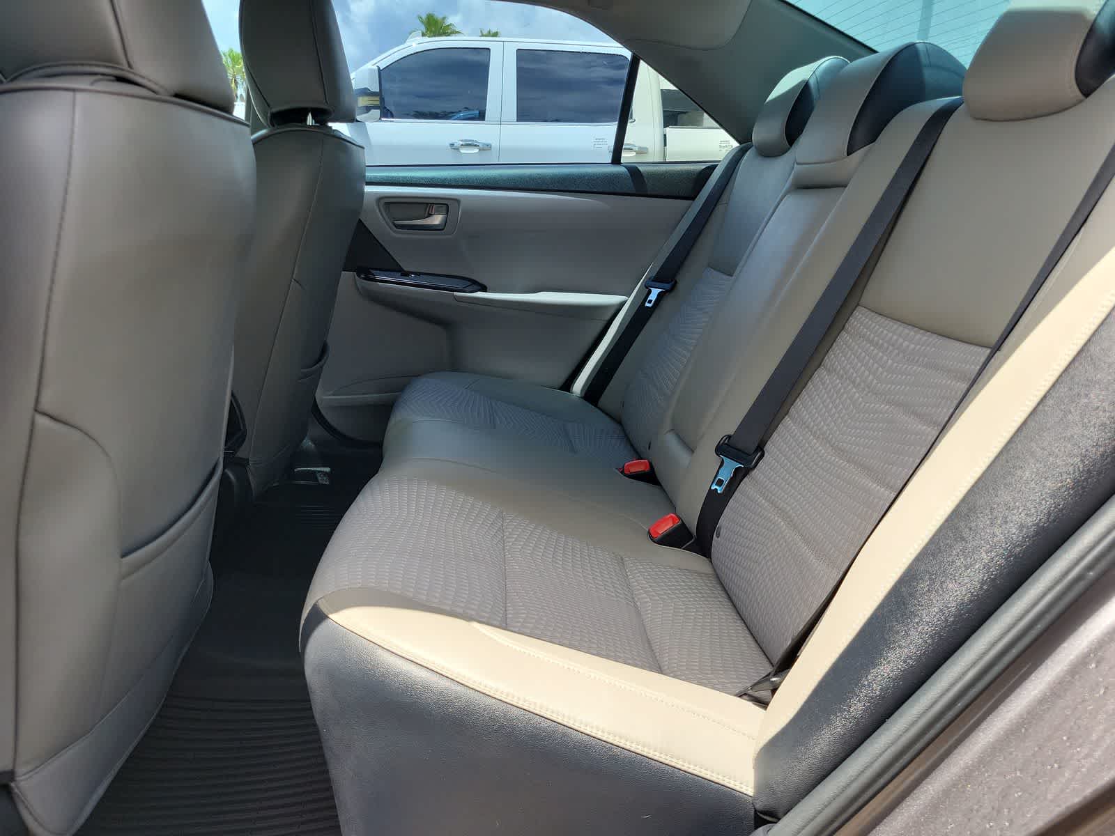 Thumbnail: 2015 Toyota Camry - 9