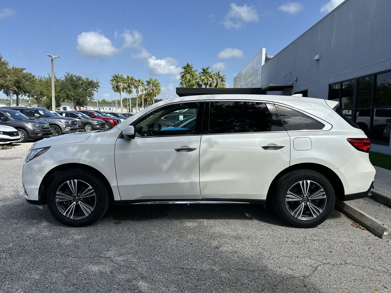 Thumbnail: 2017 Acura MDX - 3