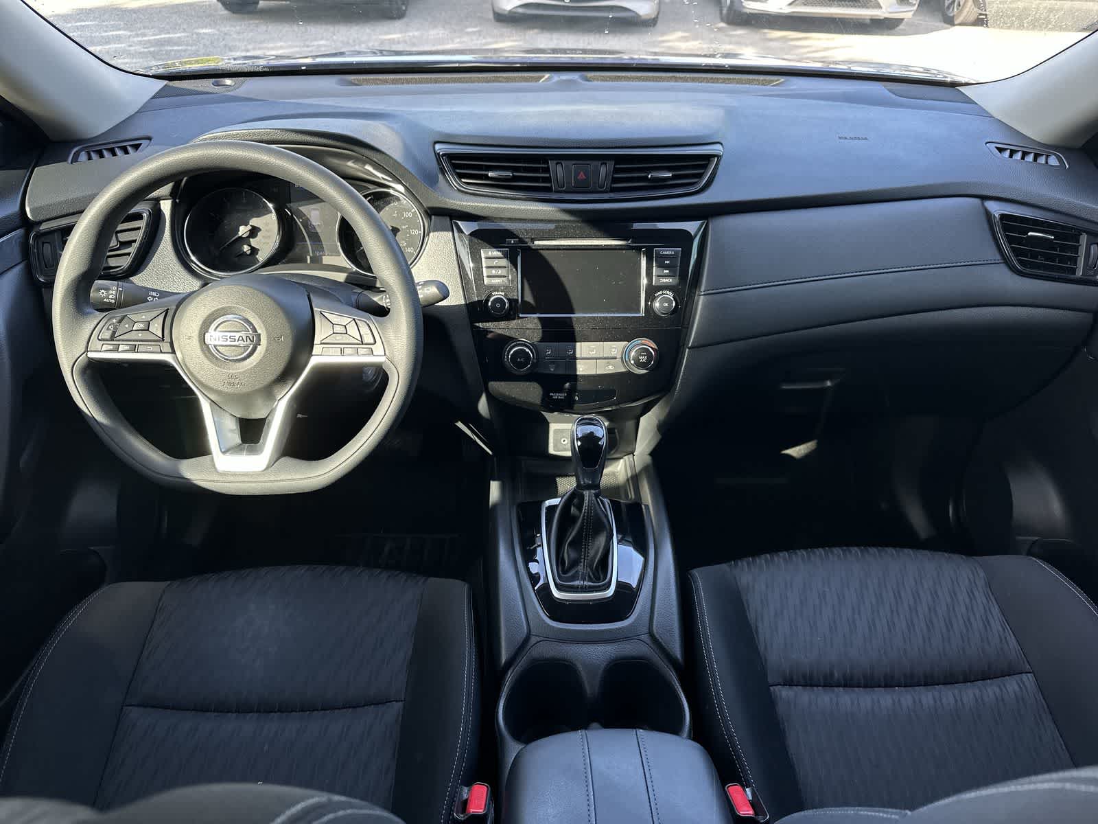 Thumbnail: 2020 Nissan Rogue - 10