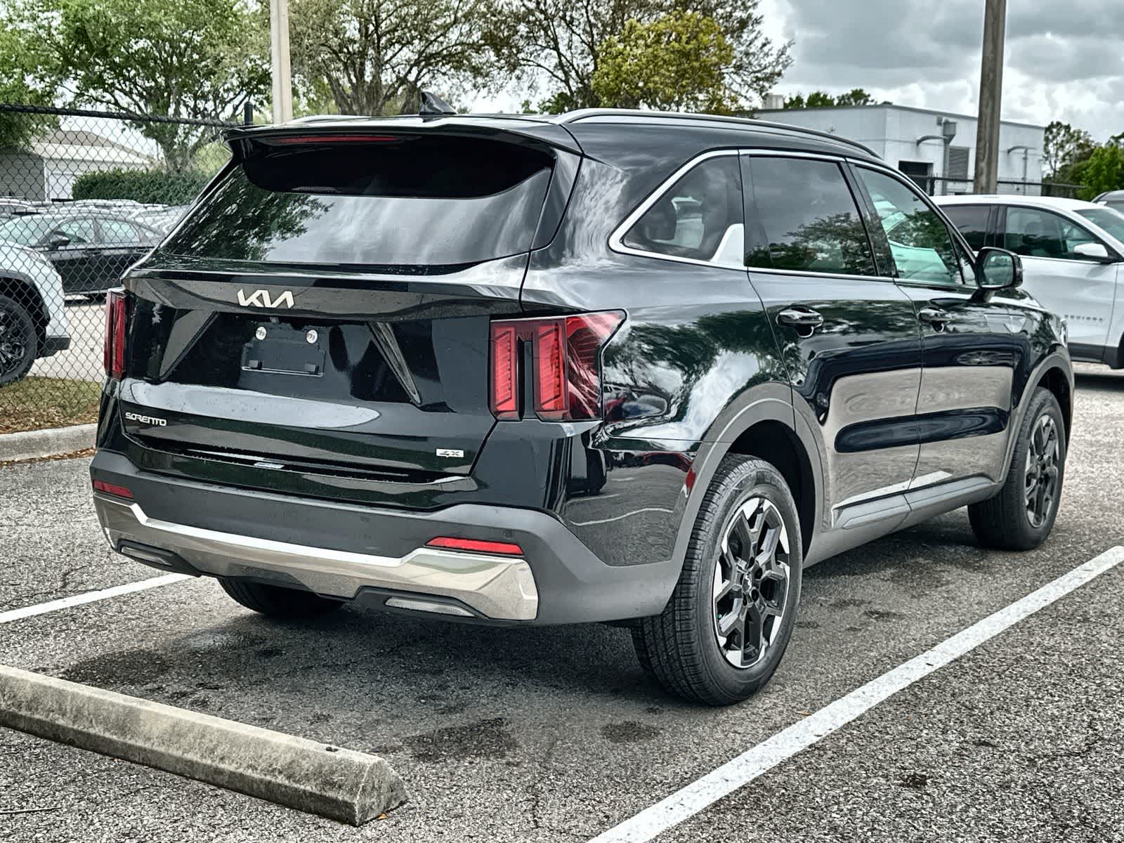 Thumbnail: 2024 Kia Sorento - 8