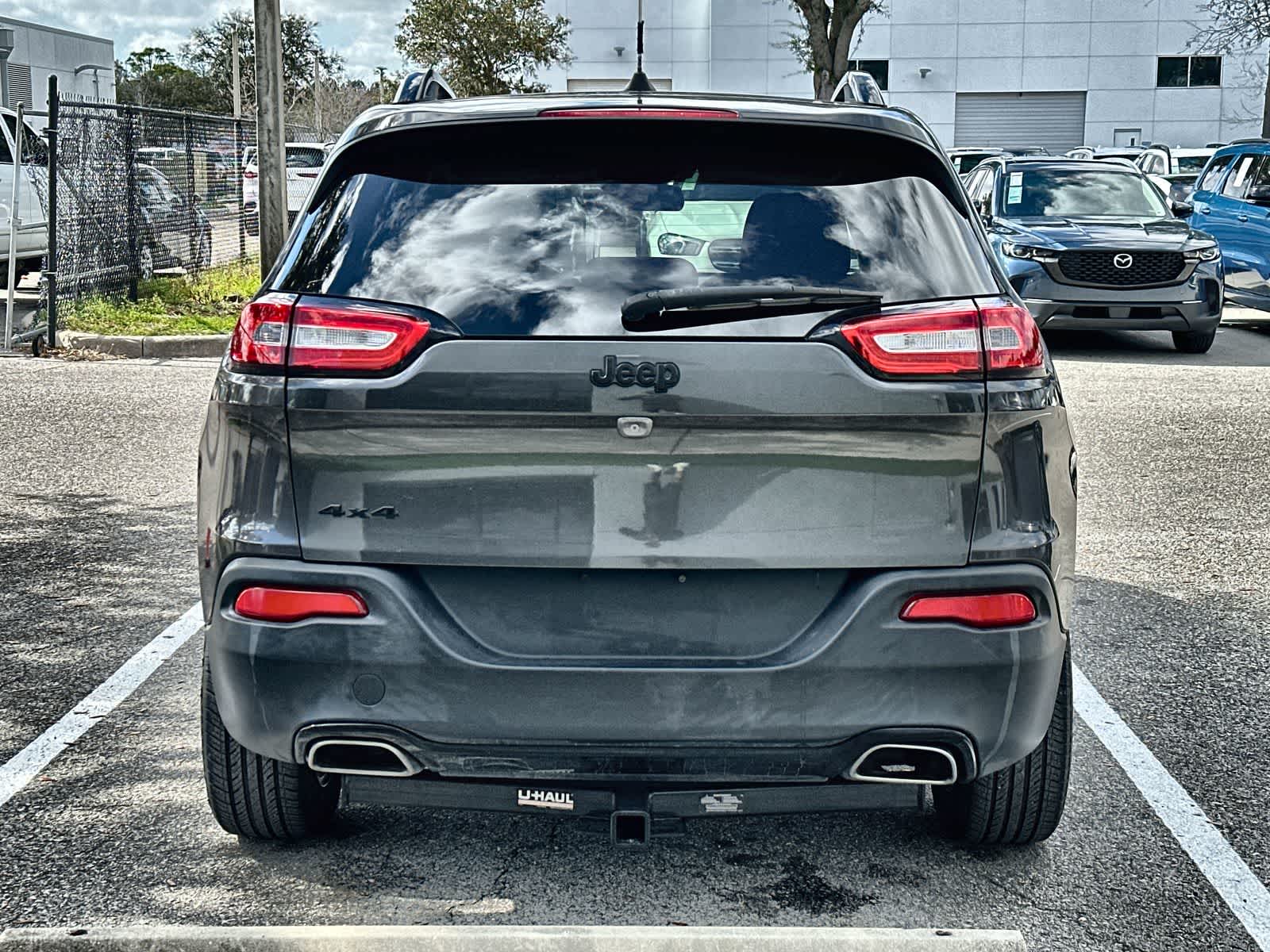 Thumbnail: 2016 Jeep Cherokee - 7