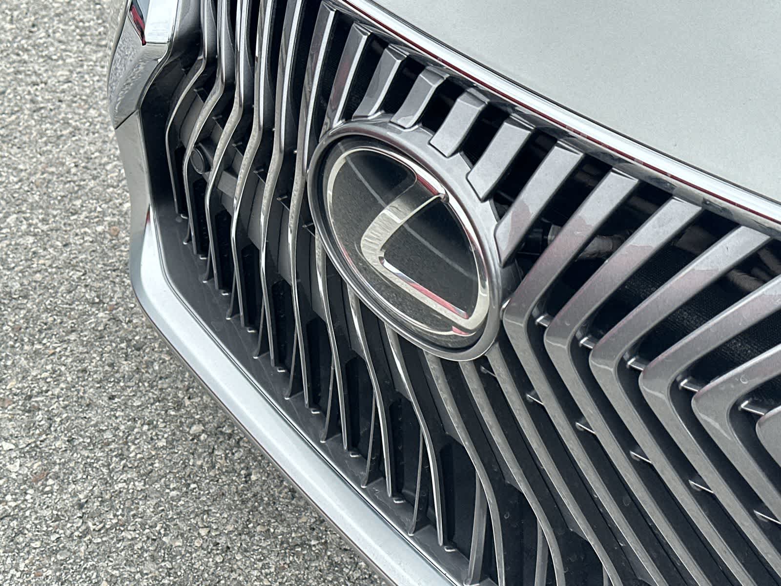 Thumbnail: 2021 Lexus ES - 15