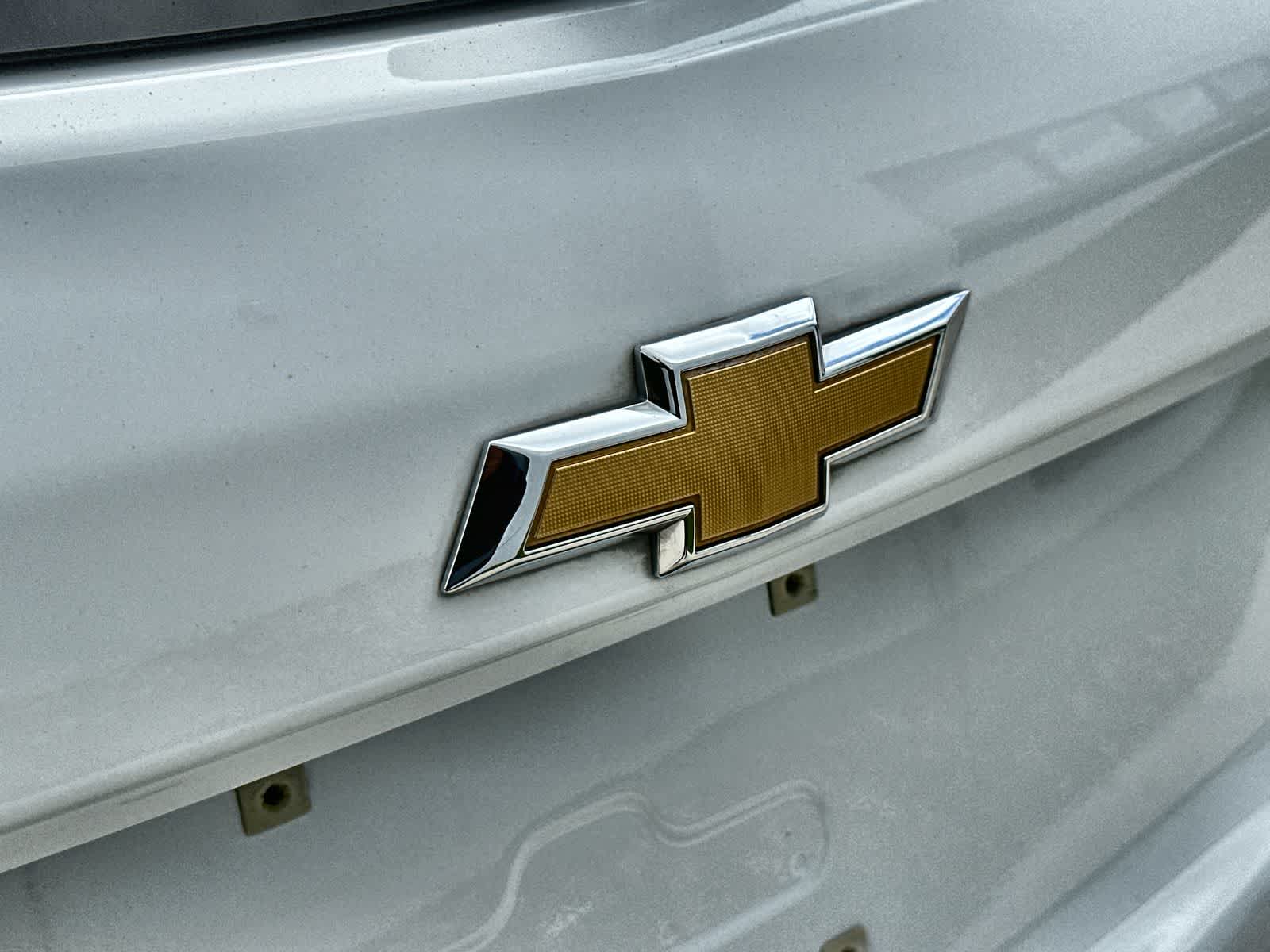 Thumbnail: 2018 Chevrolet Equinox - 16