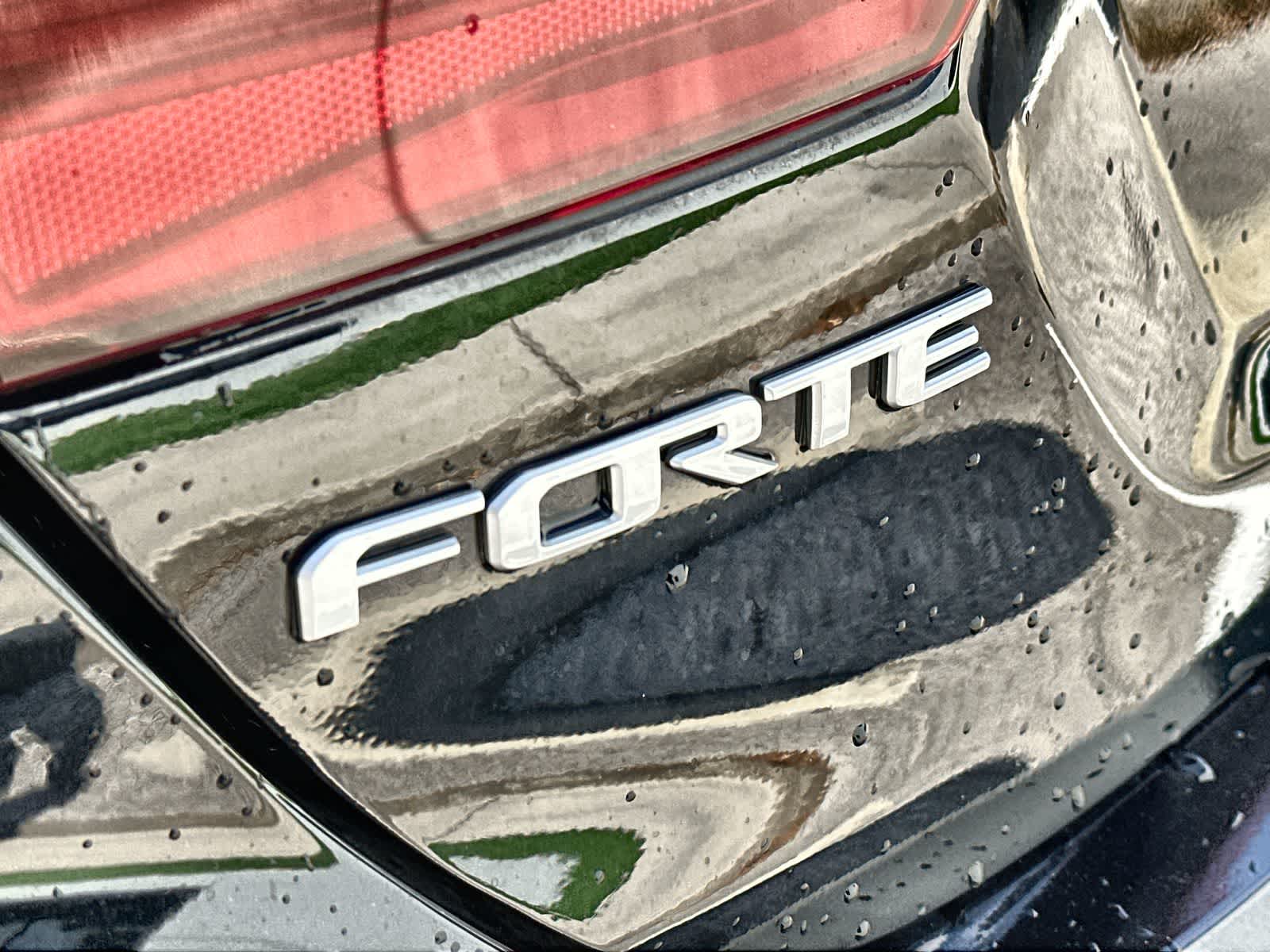 Thumbnail: 2023 Kia Forte - 15