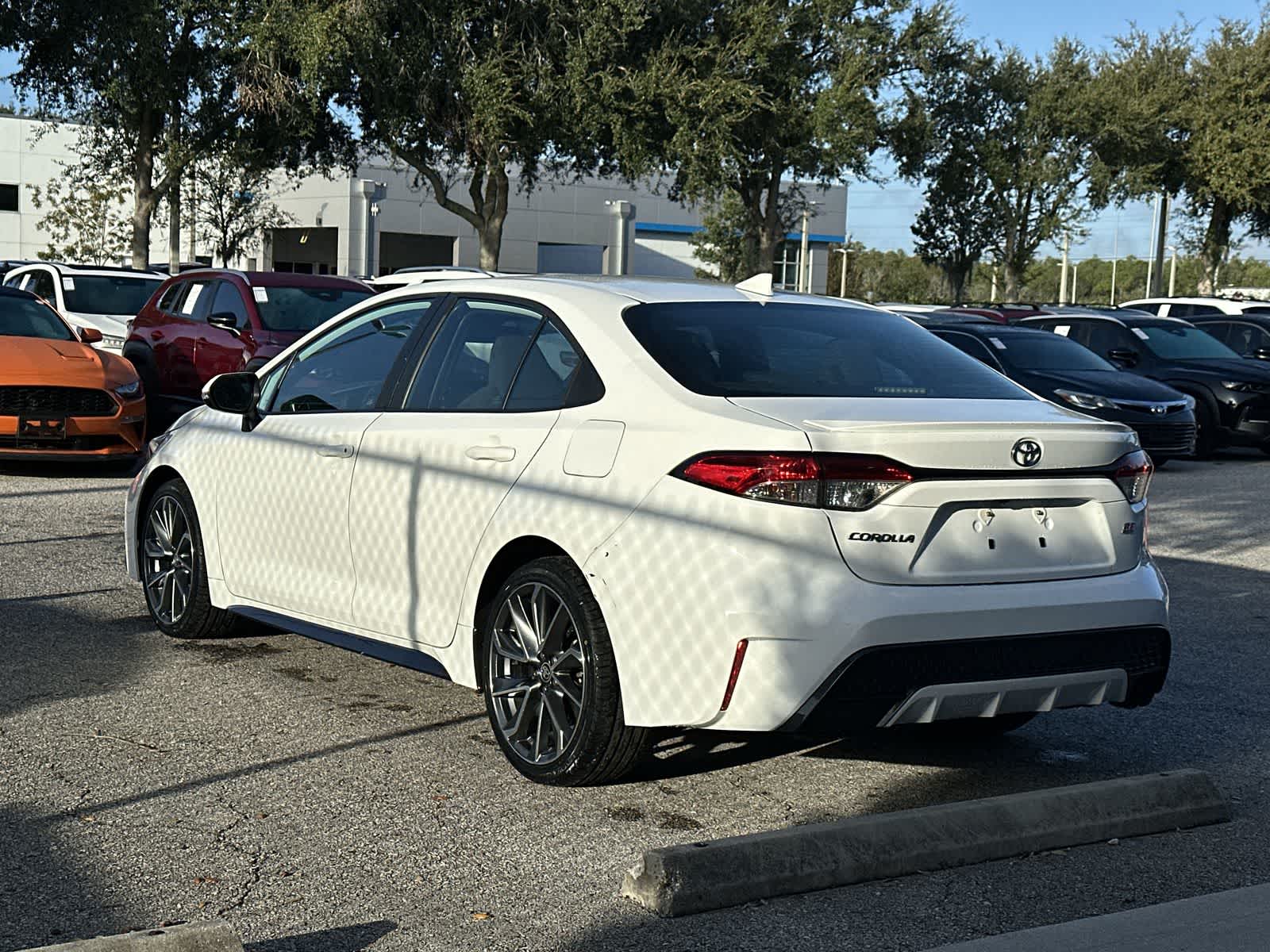 Thumbnail: 2021 Toyota Corolla - 4