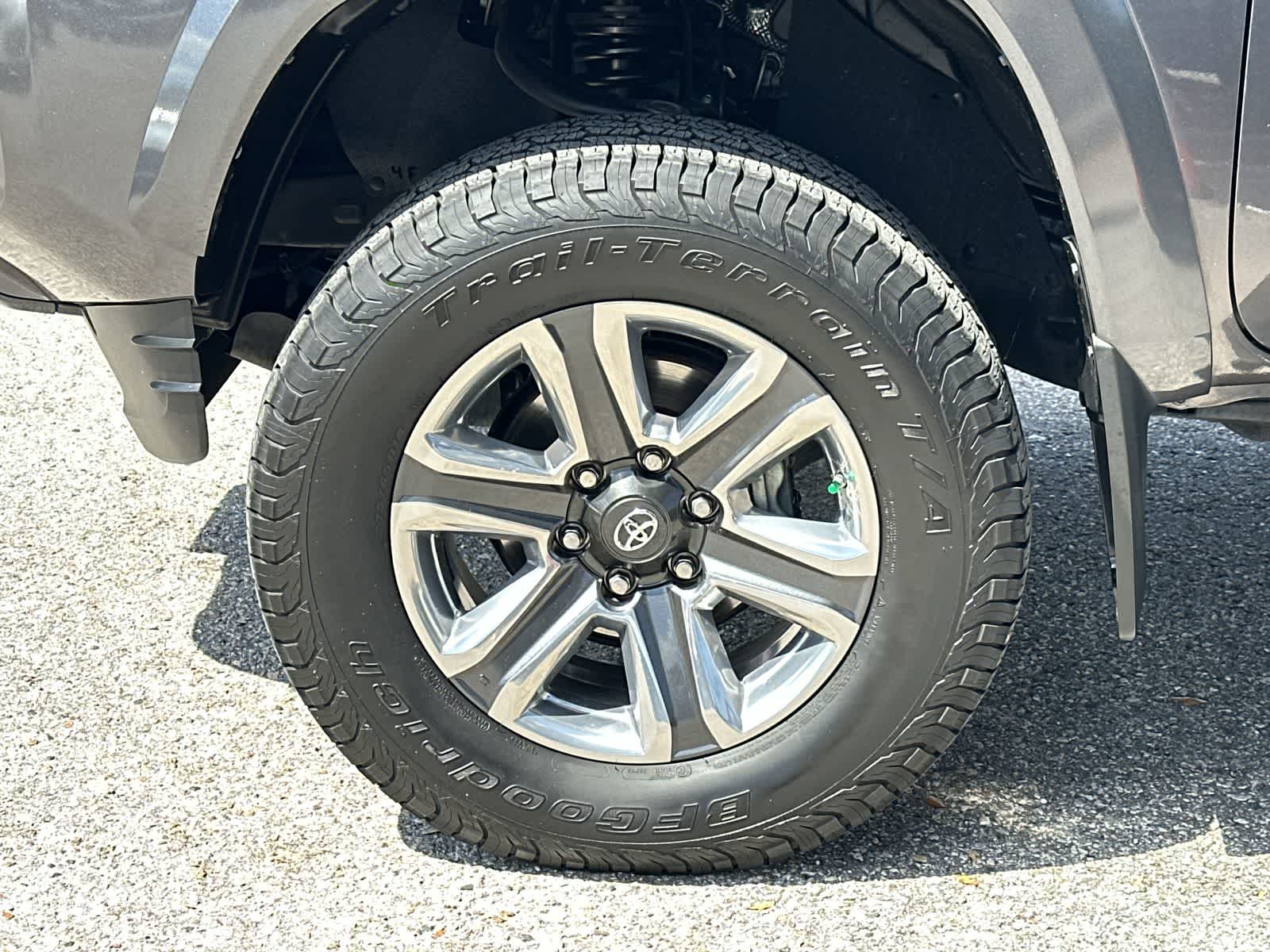 Thumbnail: 2018 Toyota Tacoma - 8