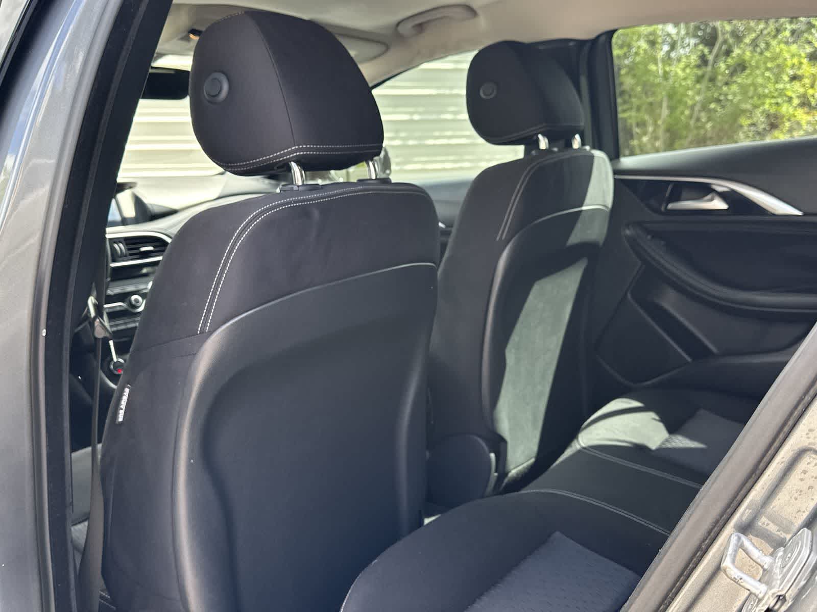 Thumbnail: 2018 INFINITI QX30 - 12