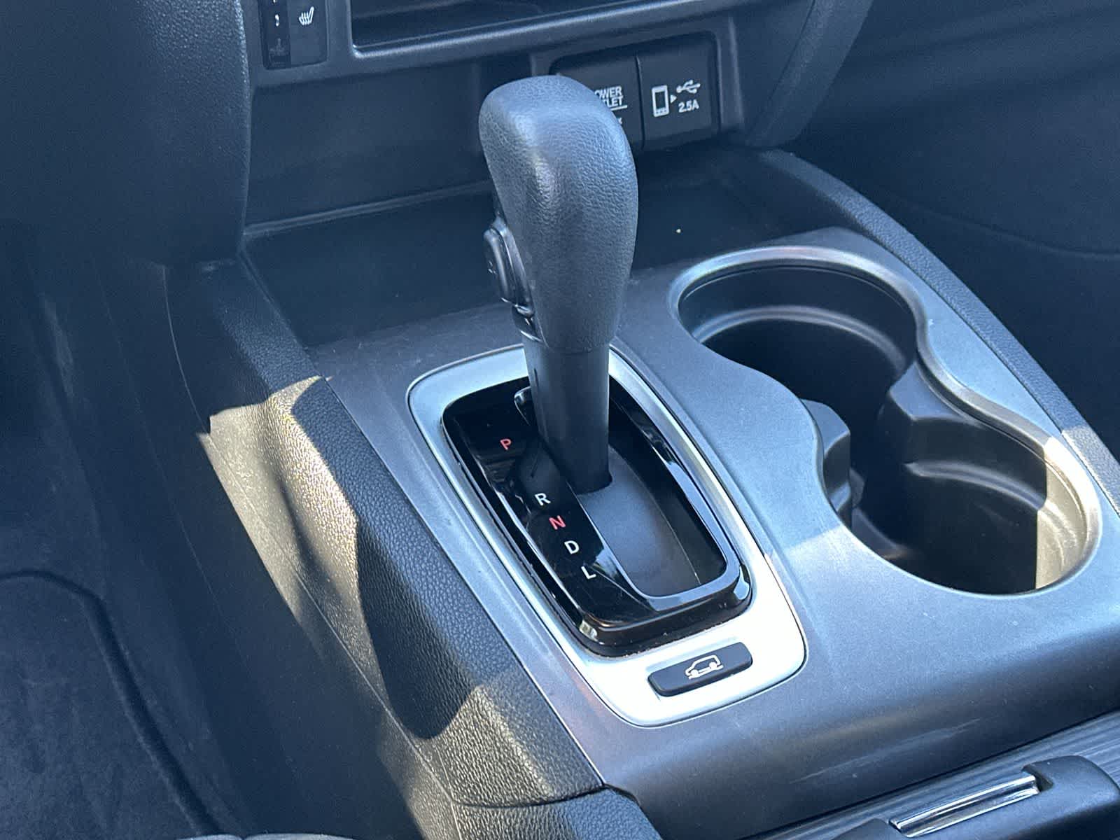 Thumbnail: 2019 Honda Pilot - 17