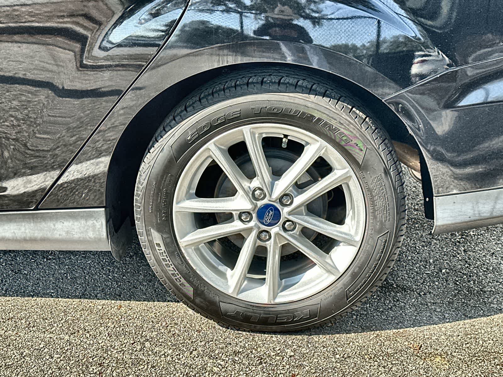 Thumbnail: 2016 Ford Focus - 8