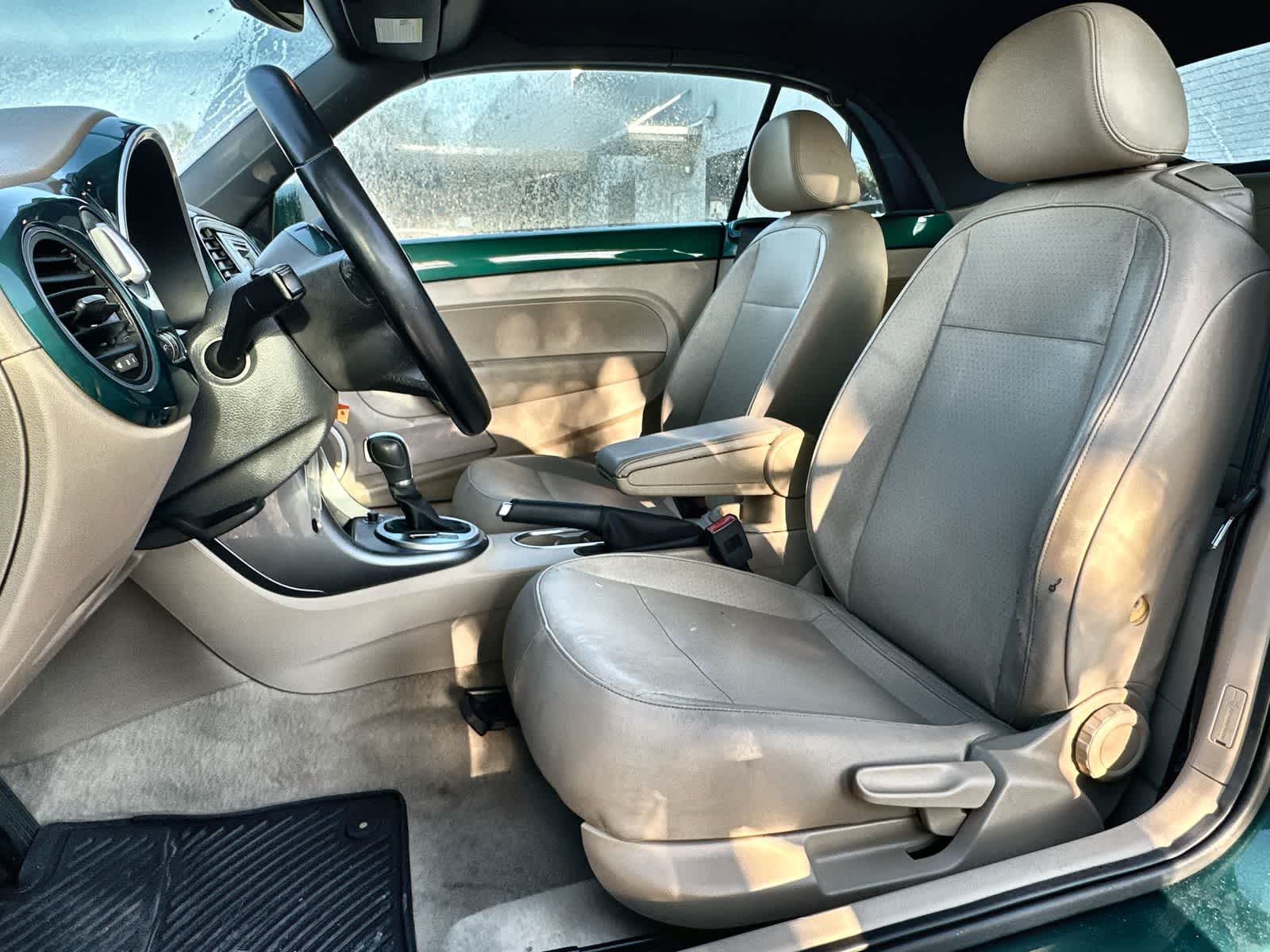 Thumbnail: 2017 Volkswagen Beetle - 11