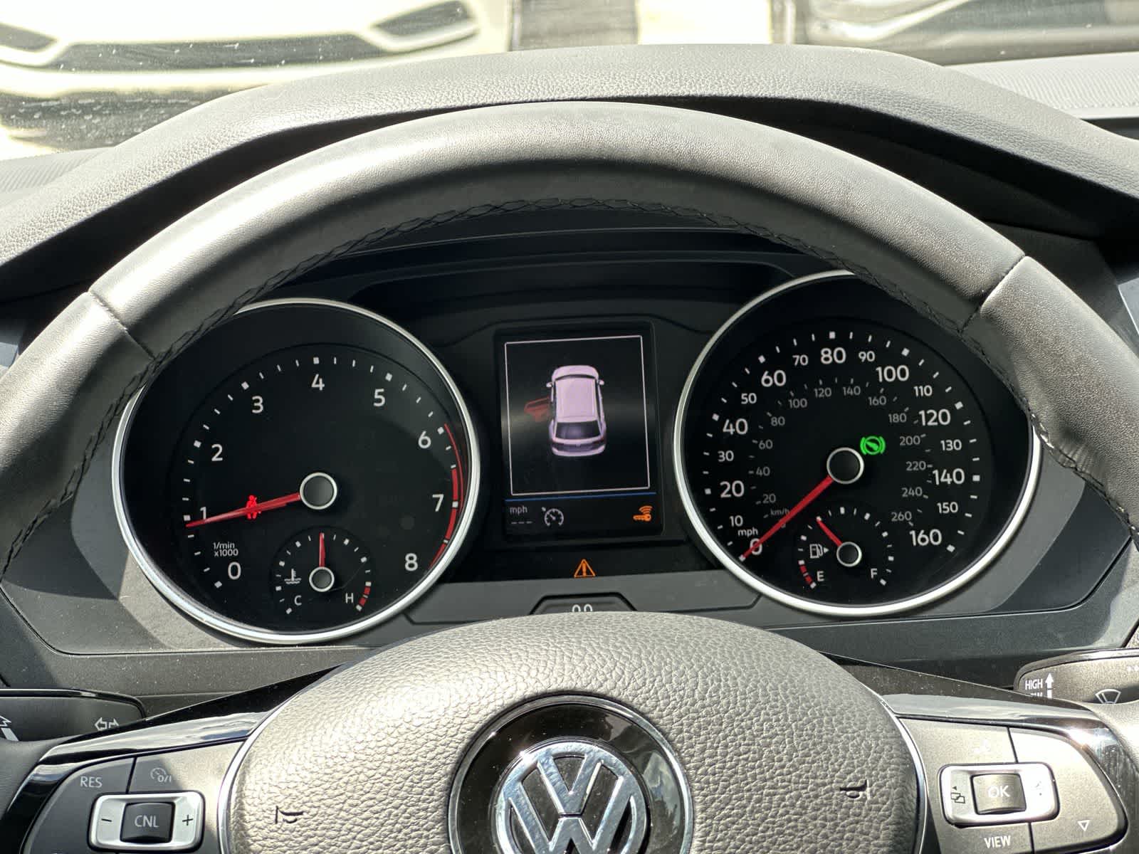 Thumbnail: 2020 Volkswagen Tiguan - 18
