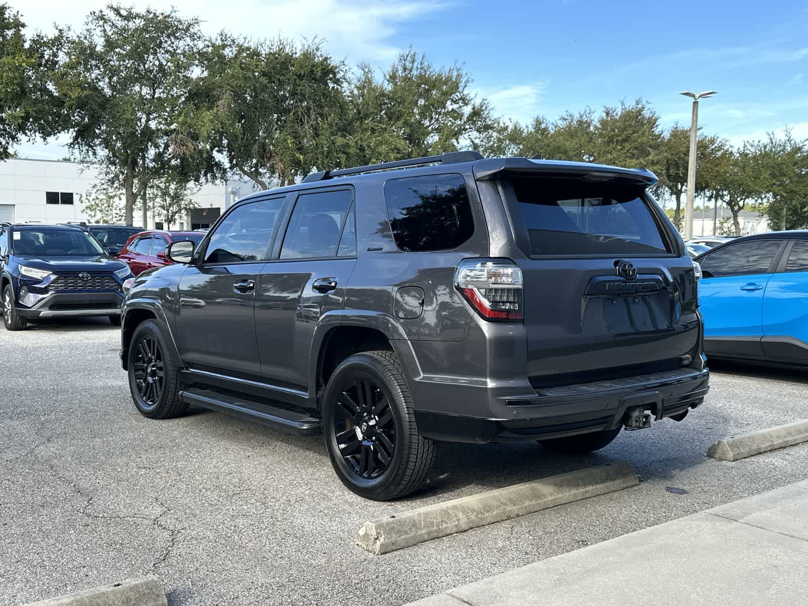 Thumbnail: 2019 Toyota 4Runner - 4