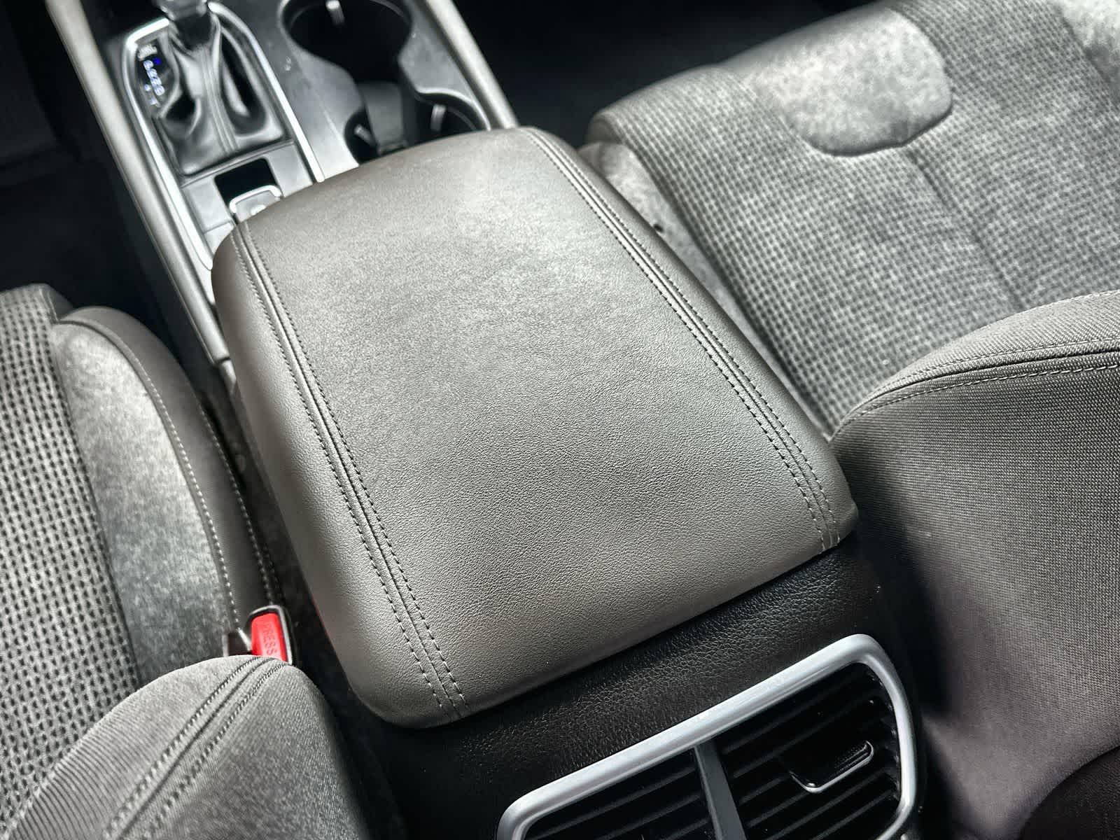 Thumbnail: 2020 Hyundai Santa Fe - 16