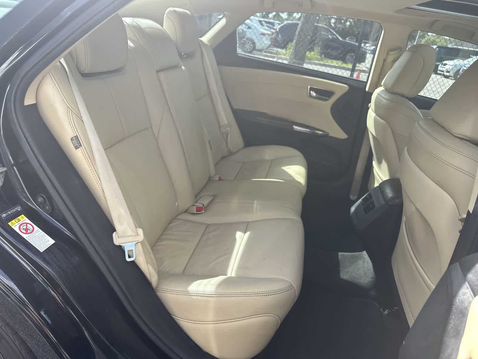 2016 Toyota Avalon Touring 13